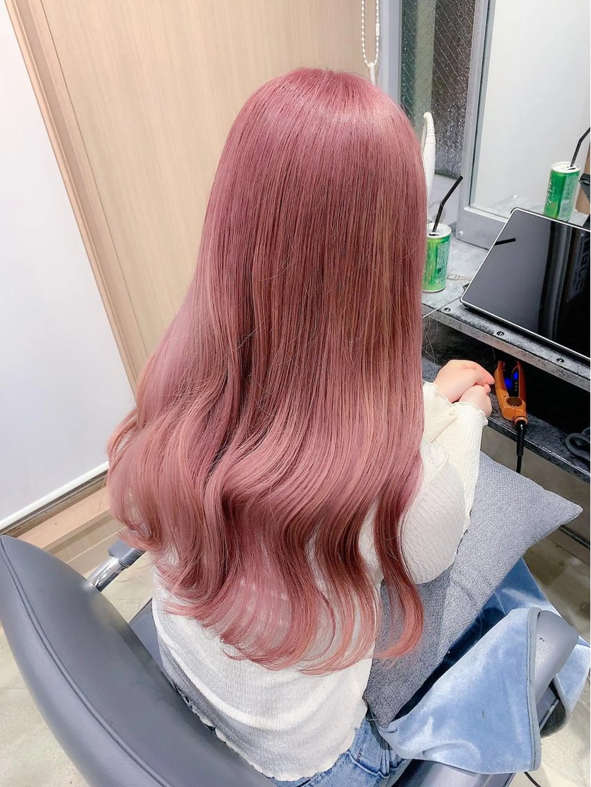 ロング カラー ヘアアレンジ ブリーチ ケアブリーチ ピンクカラー ハッシュカット/韓国 レイヤー/Unaのヘアスタイル