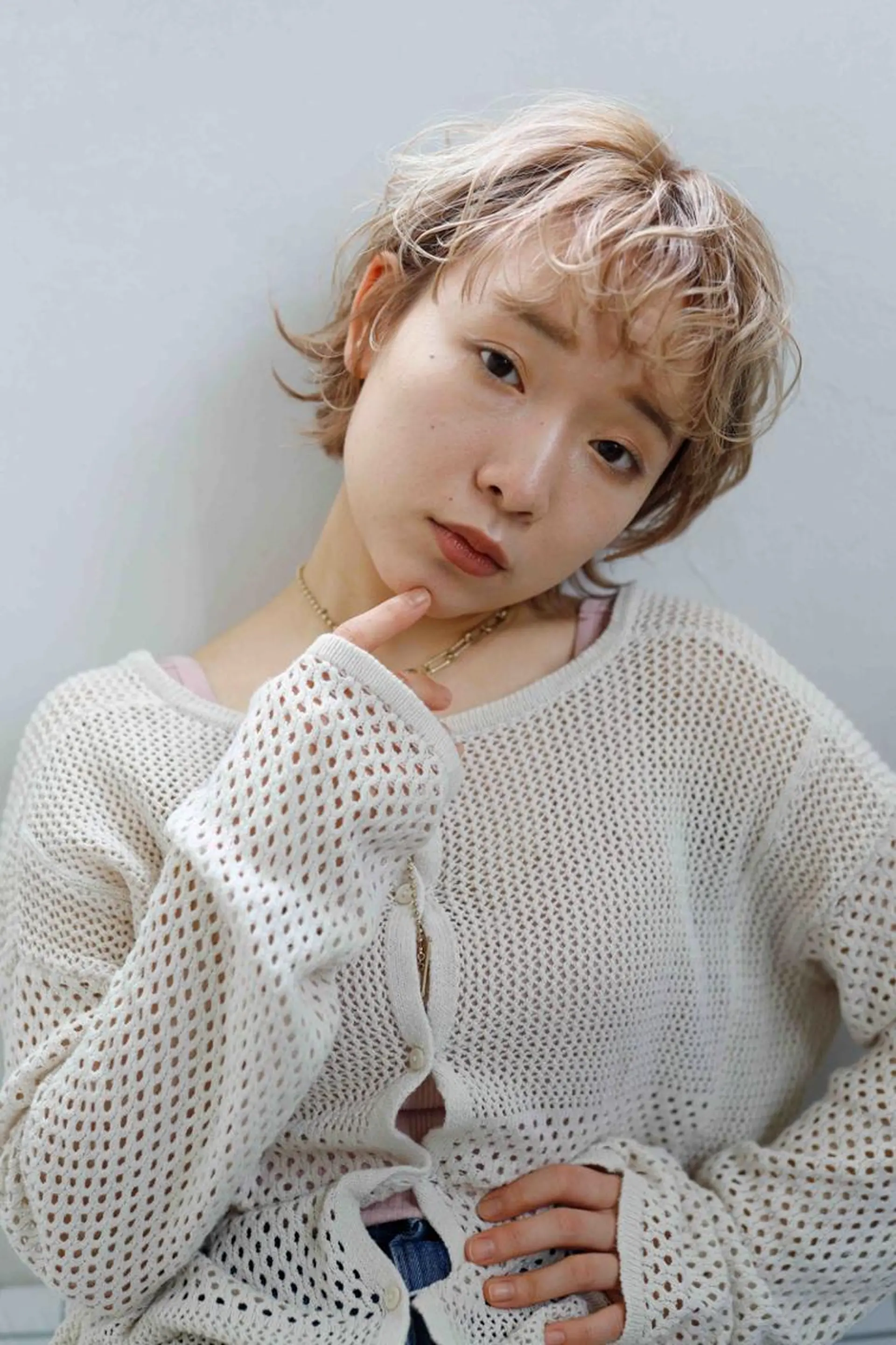 ショート カラー パーマ アディクシーカラー ベージュカラー ケアカラー 透明感カラー イヤリングカラー カット トリートメント ヘアケア特化型サロン newi 梅田のヘアスタイル