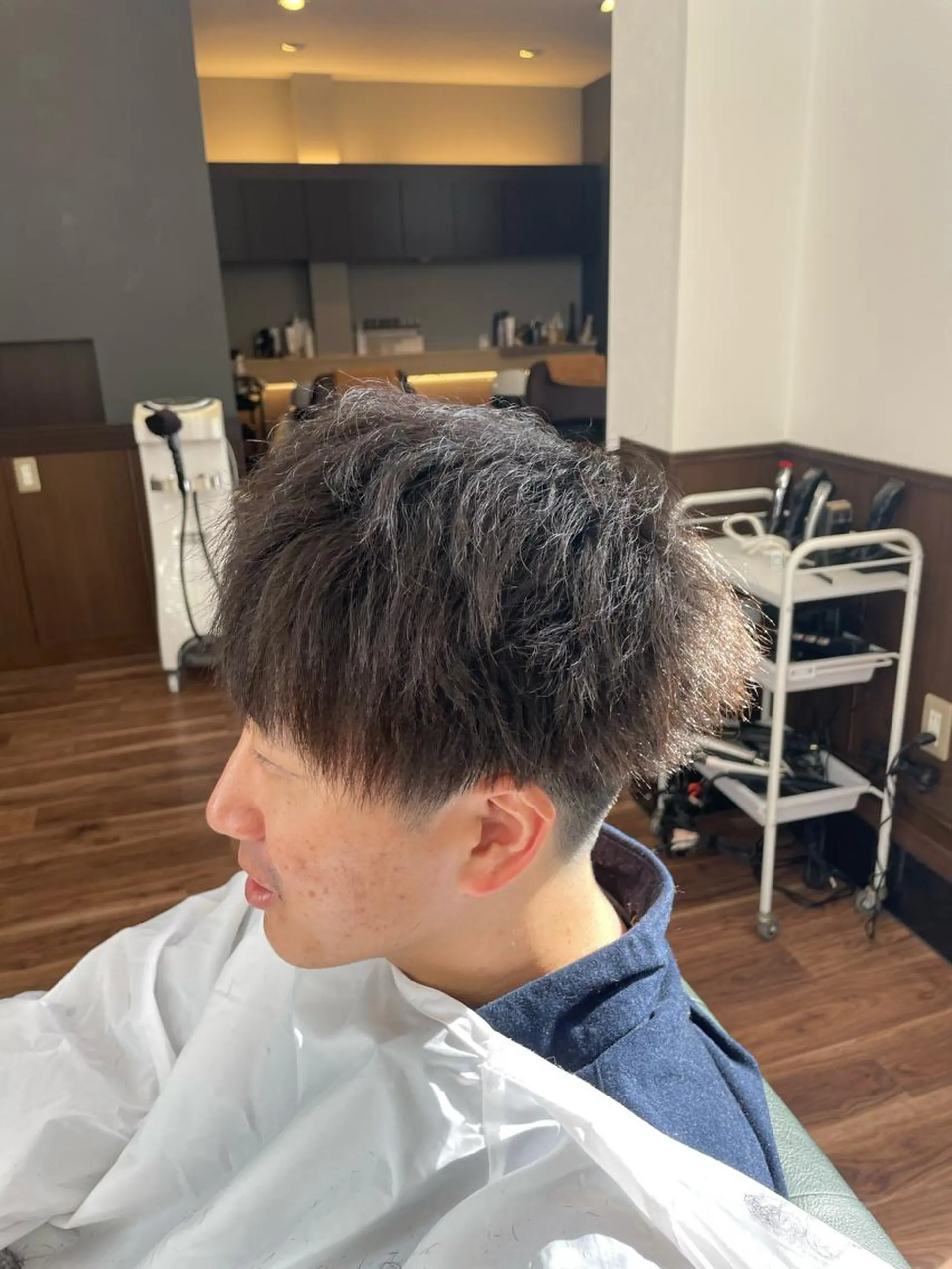 メンズ カット 縮毛矯正 トリートメント 長屋 裕也のヘアスタイル