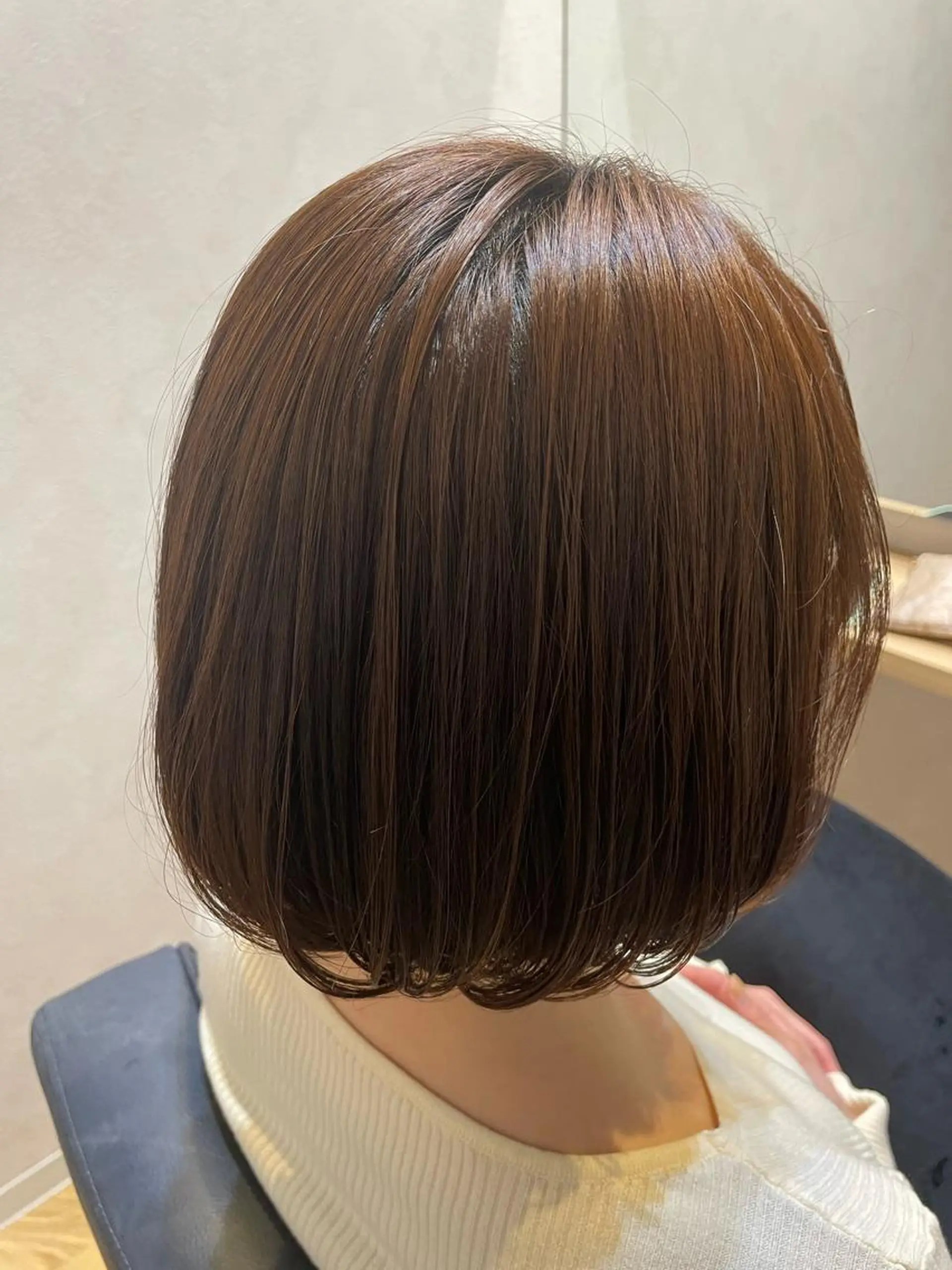 ミディアム ミディアムパーマ ミストバング ボブ ハイライト 髪質改善 カット newi宮崎 akioのヘアスタイル
