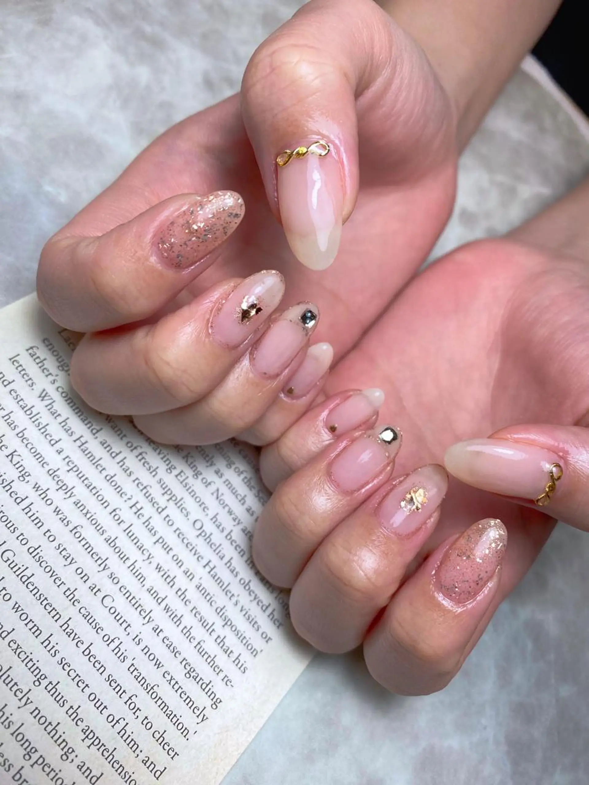 ネイル ハンドネイル 🌿Charme🌿 MAIのネイルデザイン