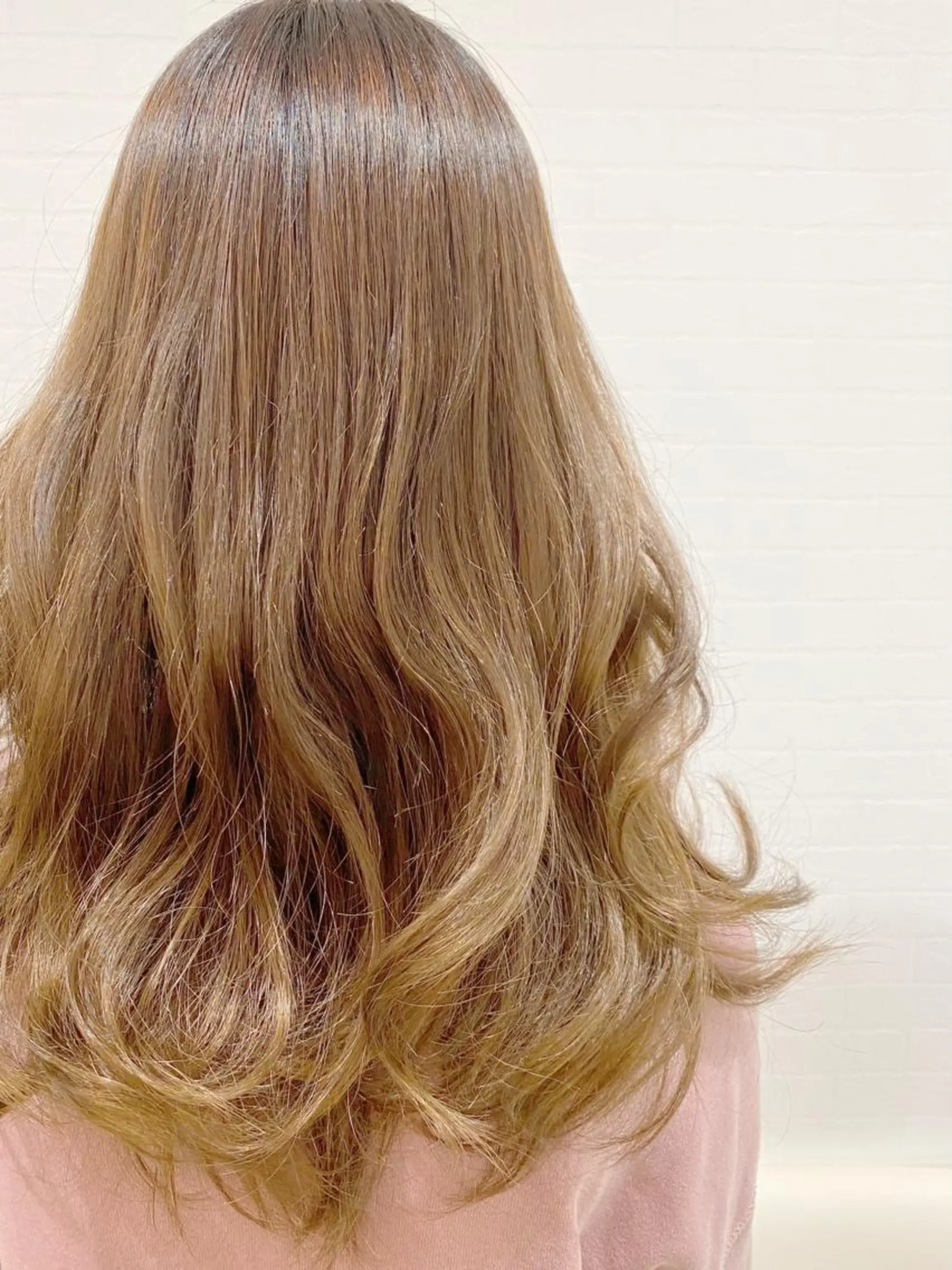 カラー イルミナカラー GRANLUSSO 〜グランルッソ駅前店所属・木口 嘉美のヘアスタイル