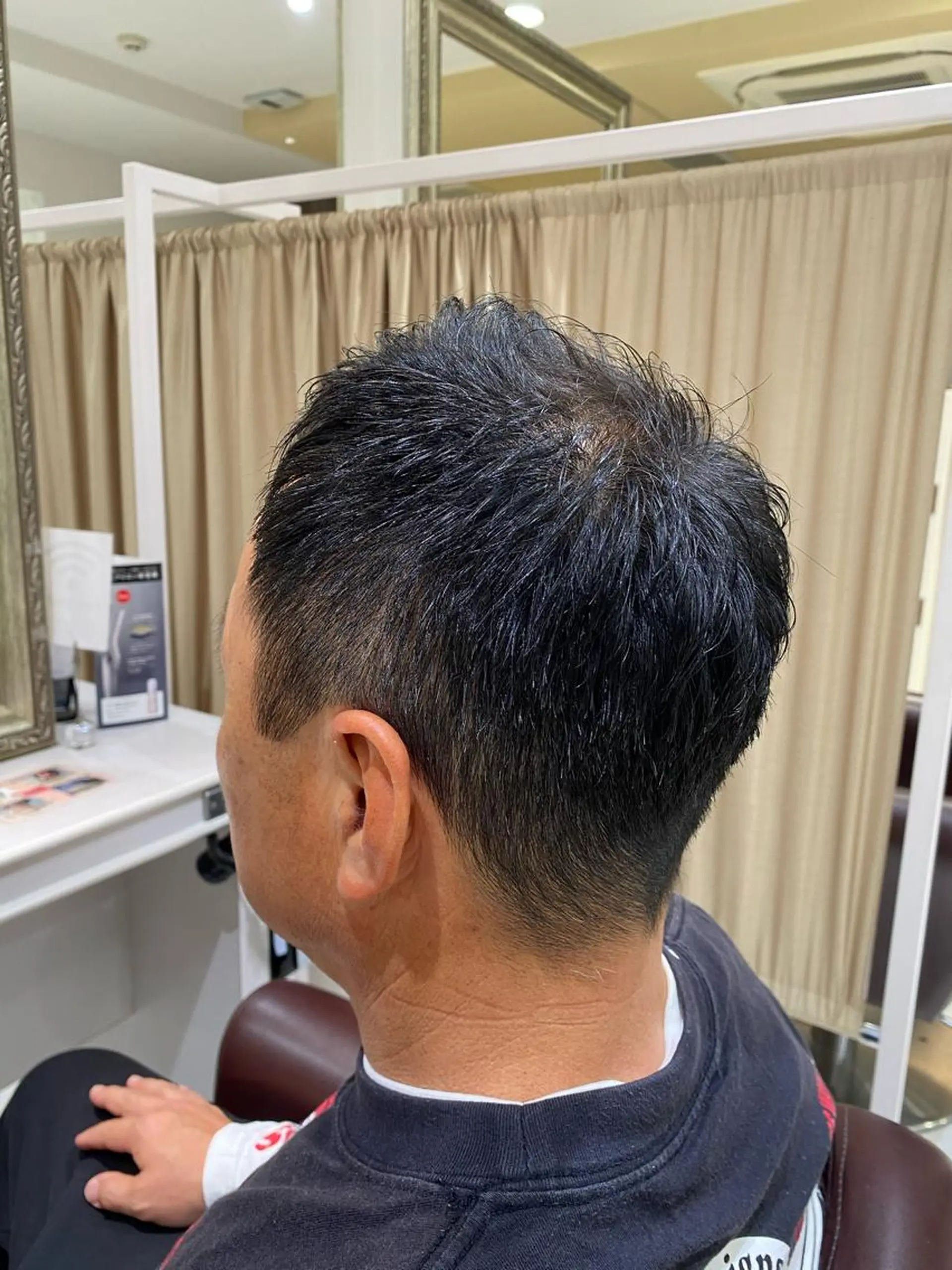 メンズ 刈り上げ メンズベリーショート 佐々木 拓海のヘアスタイル