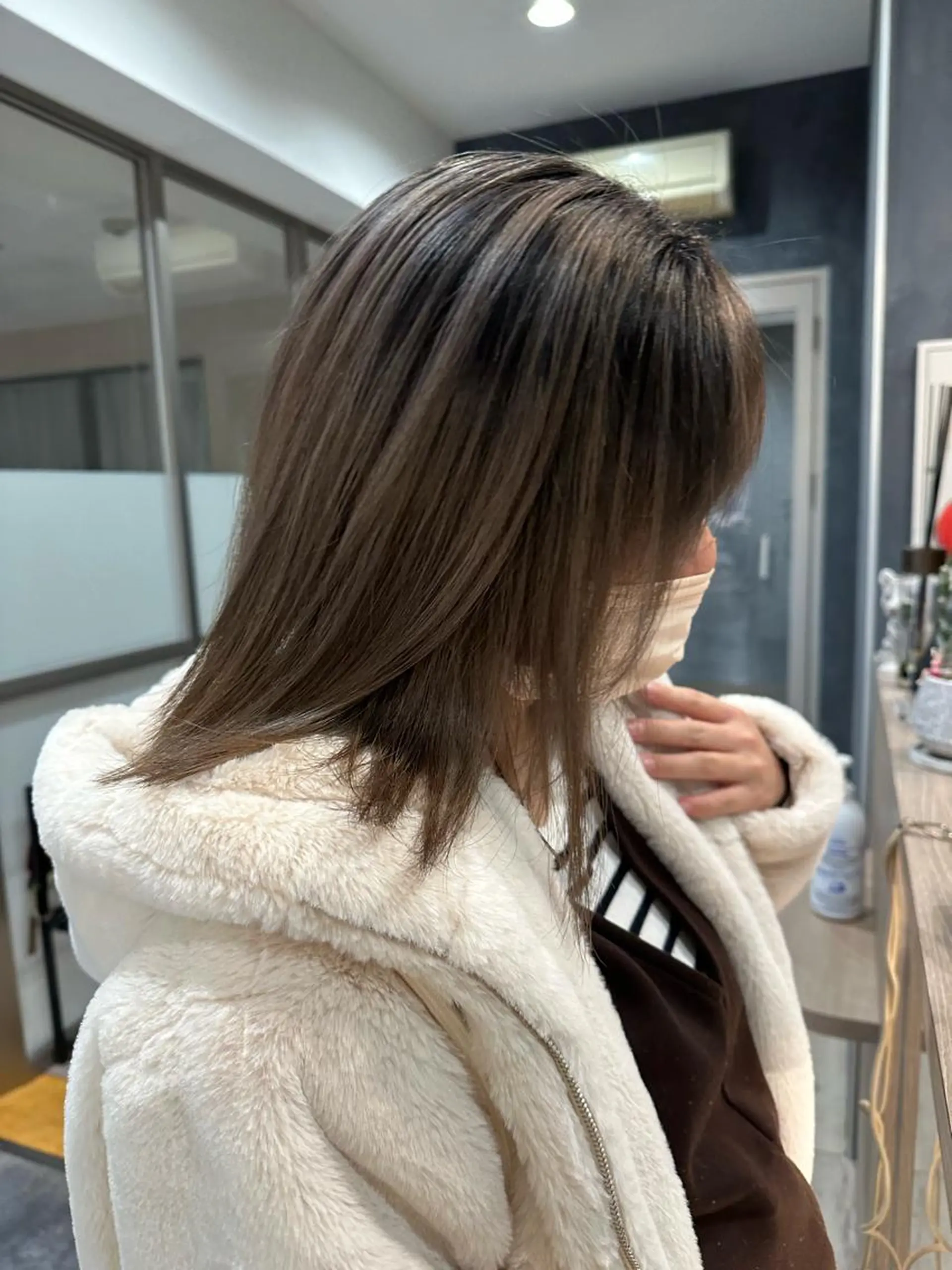 ミディアム レイヤーカット ハイトーンボブ Mizuki.のヘアスタイル
