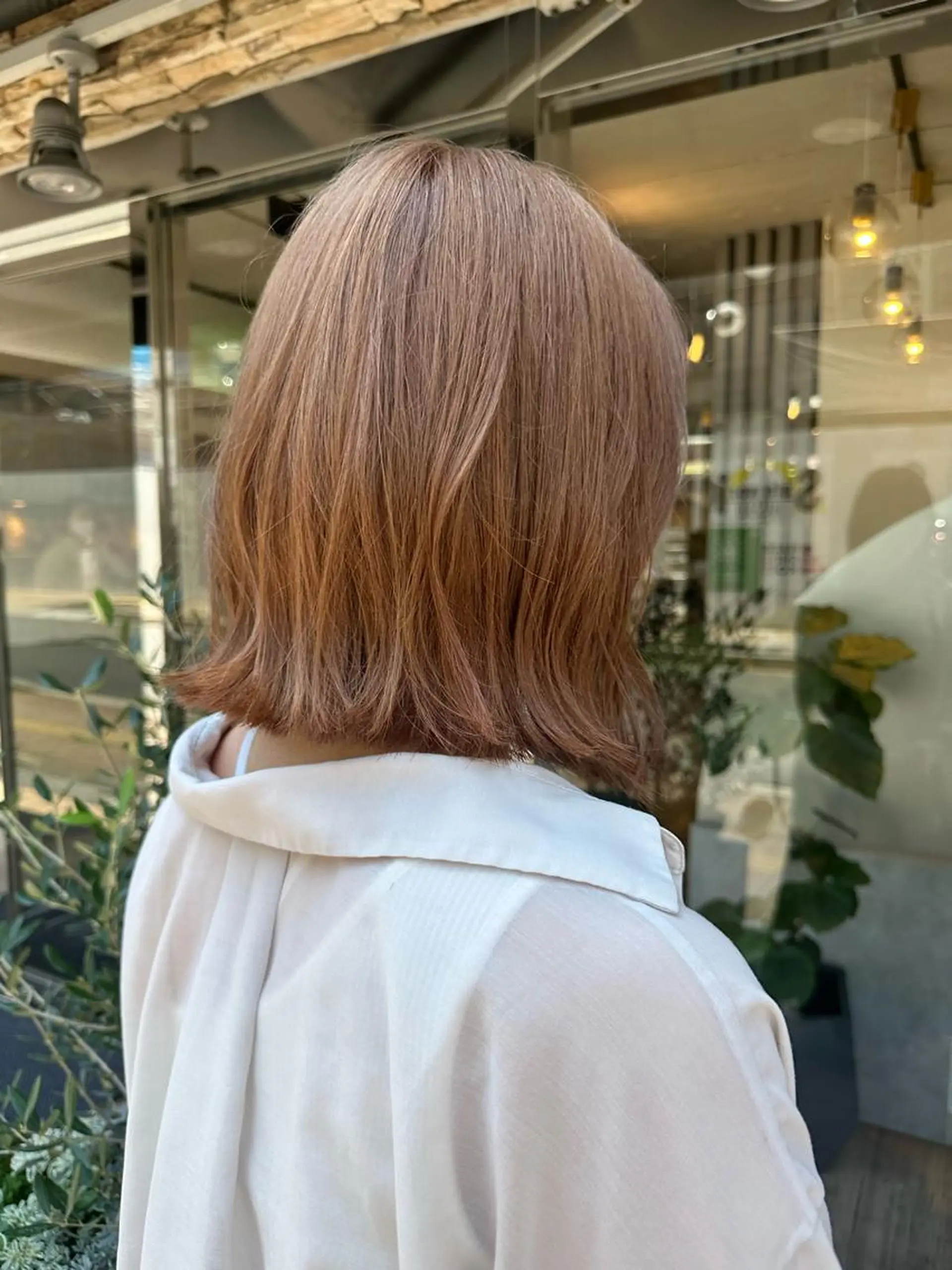 ミディアム カラー ブリーチ 透明感カラー カット ヘアカラー sato ayaka ｜透明感カラー🫧のヘアスタイル
