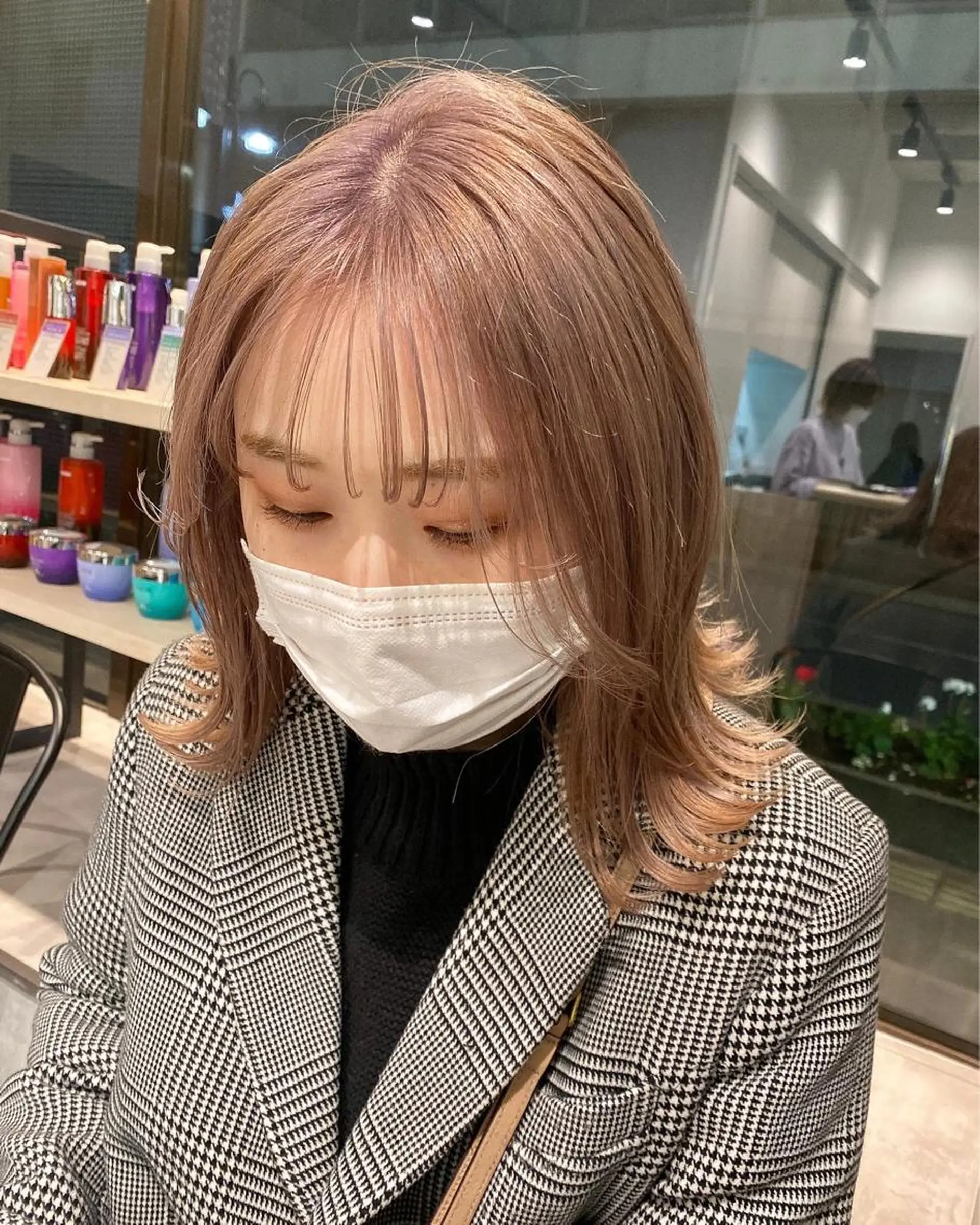 ミディアム カラー ブリーチ ヘアカラー トリートメント 韓国風デザイン 💐MIZUKI💐のヘアスタイル