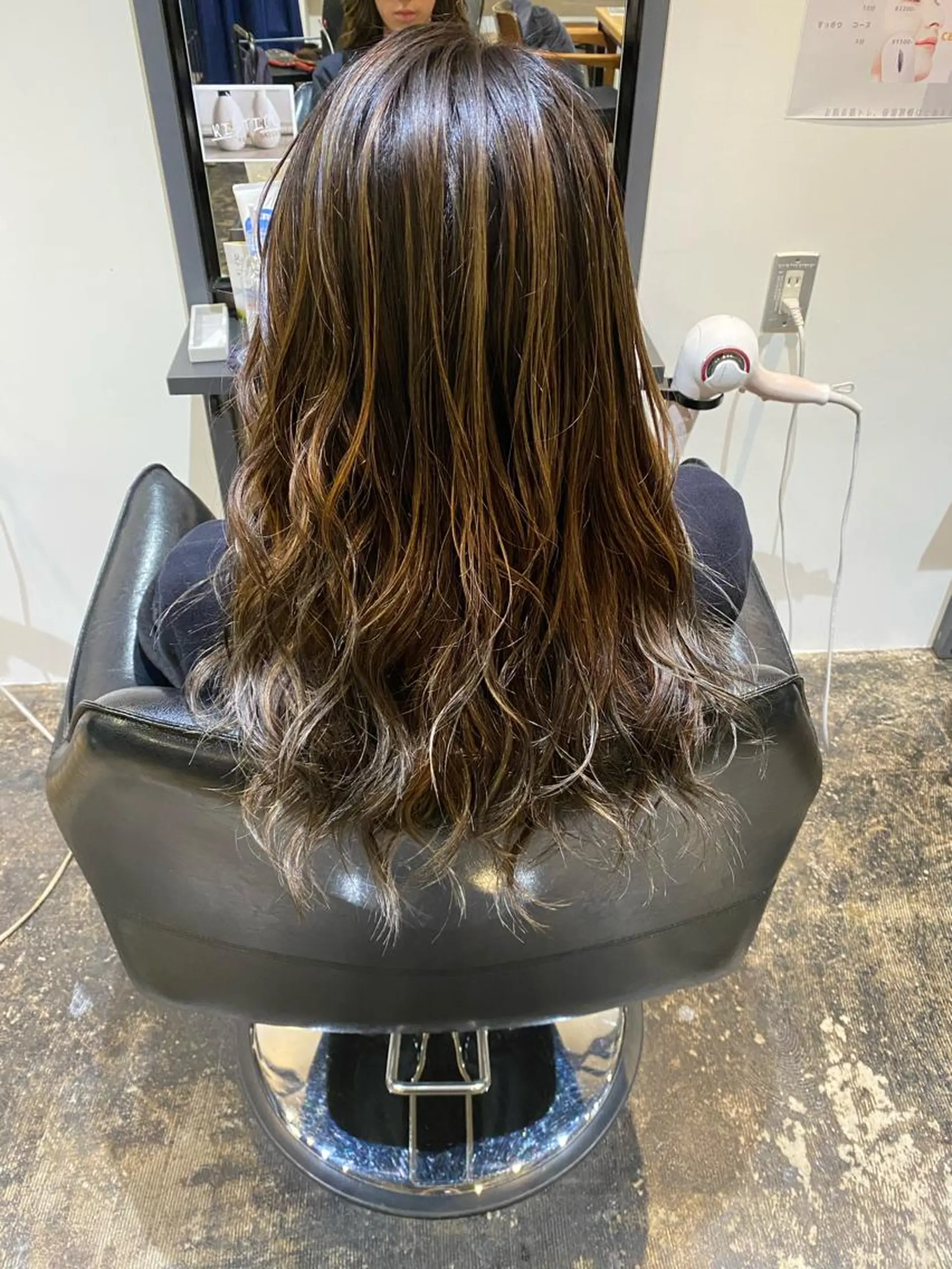 ロング カラー TRUCK トラックのヘアスタイル