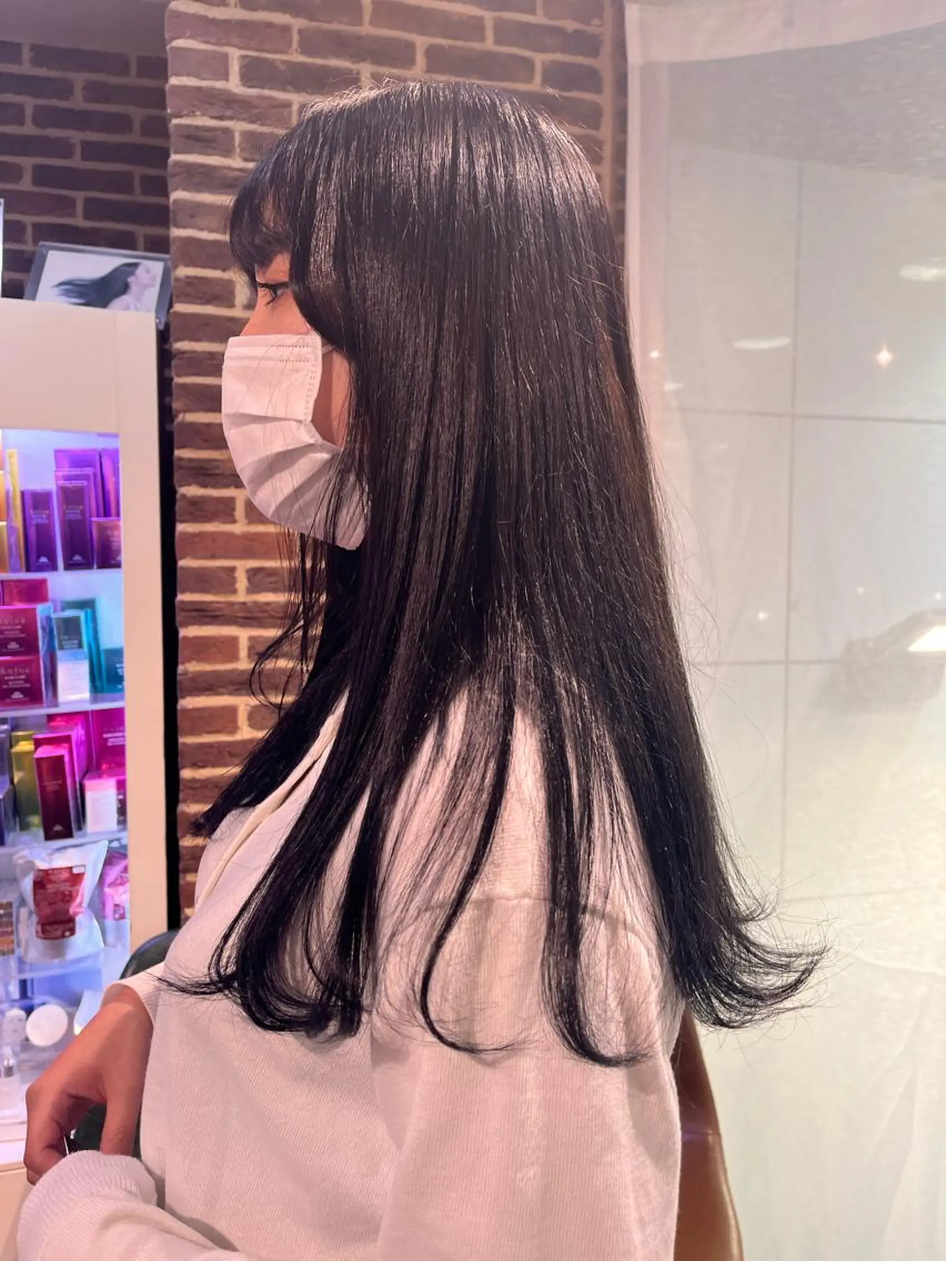 ロング カラー ベージュカラー 黒髪 ブリーチ ブルーカラー ブルーブラック 酸性ストレート 🤍🎀honokaのヘアスタイル