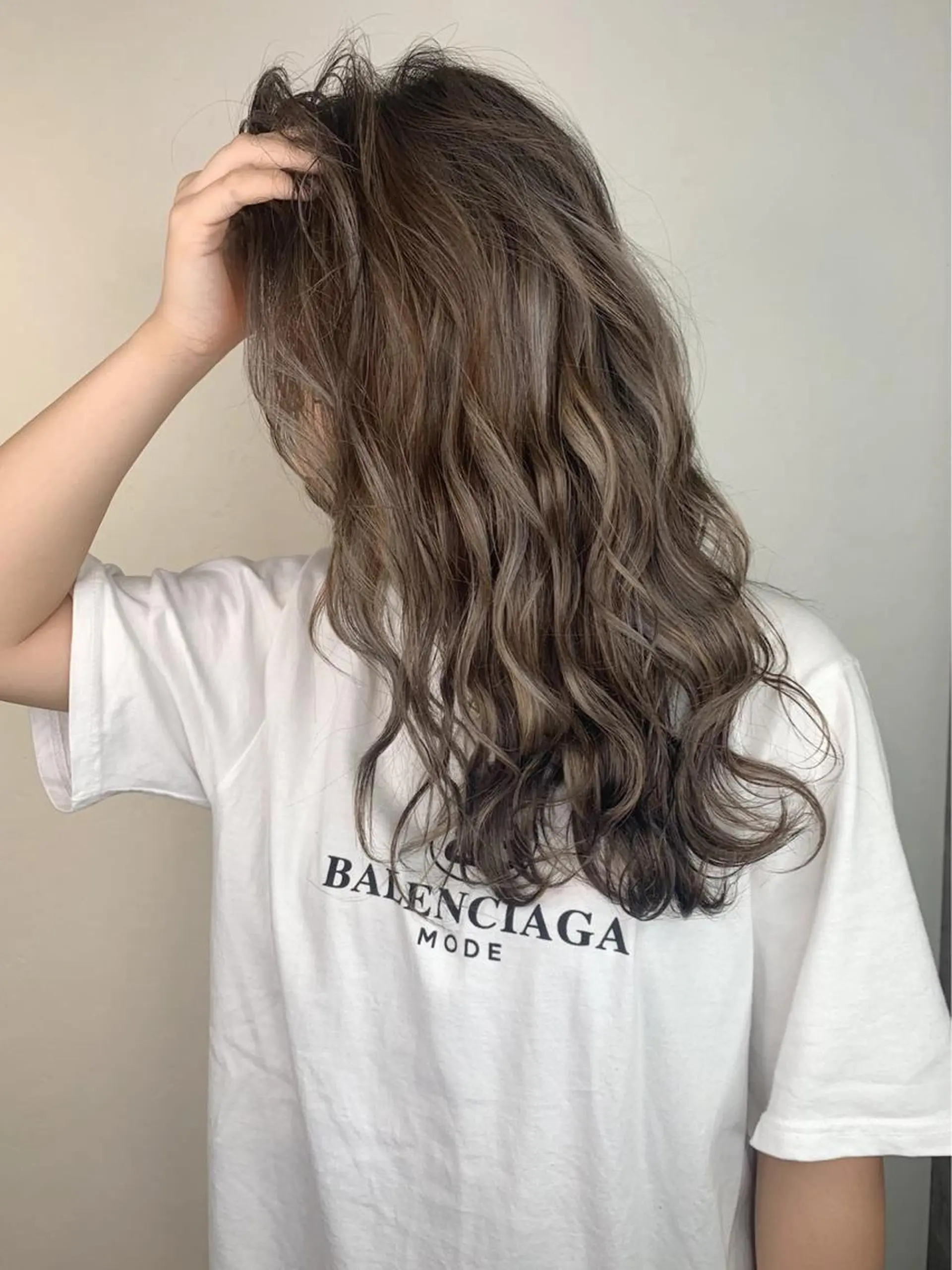 セミロング 外国人風カラー 髪質改善 似合わせカット カット ヘアカラー ＿WHITE鳳店 アンダーバーホワイトのヘアスタイル