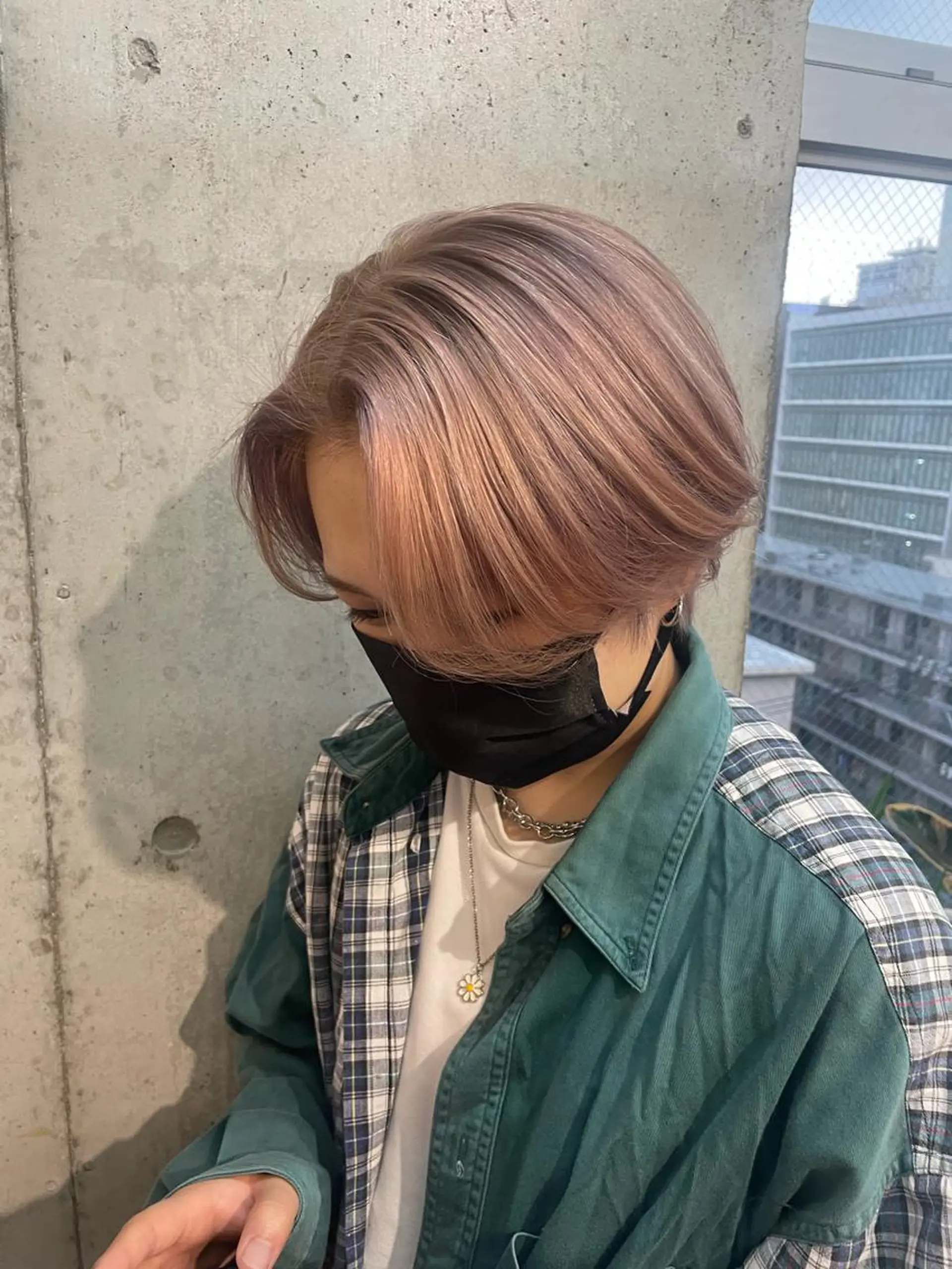 ショート カラー メンズ ピンクカラー lani hair salon所属・SHOTO ハイトー ン/デザインカラーのヘアスタイル