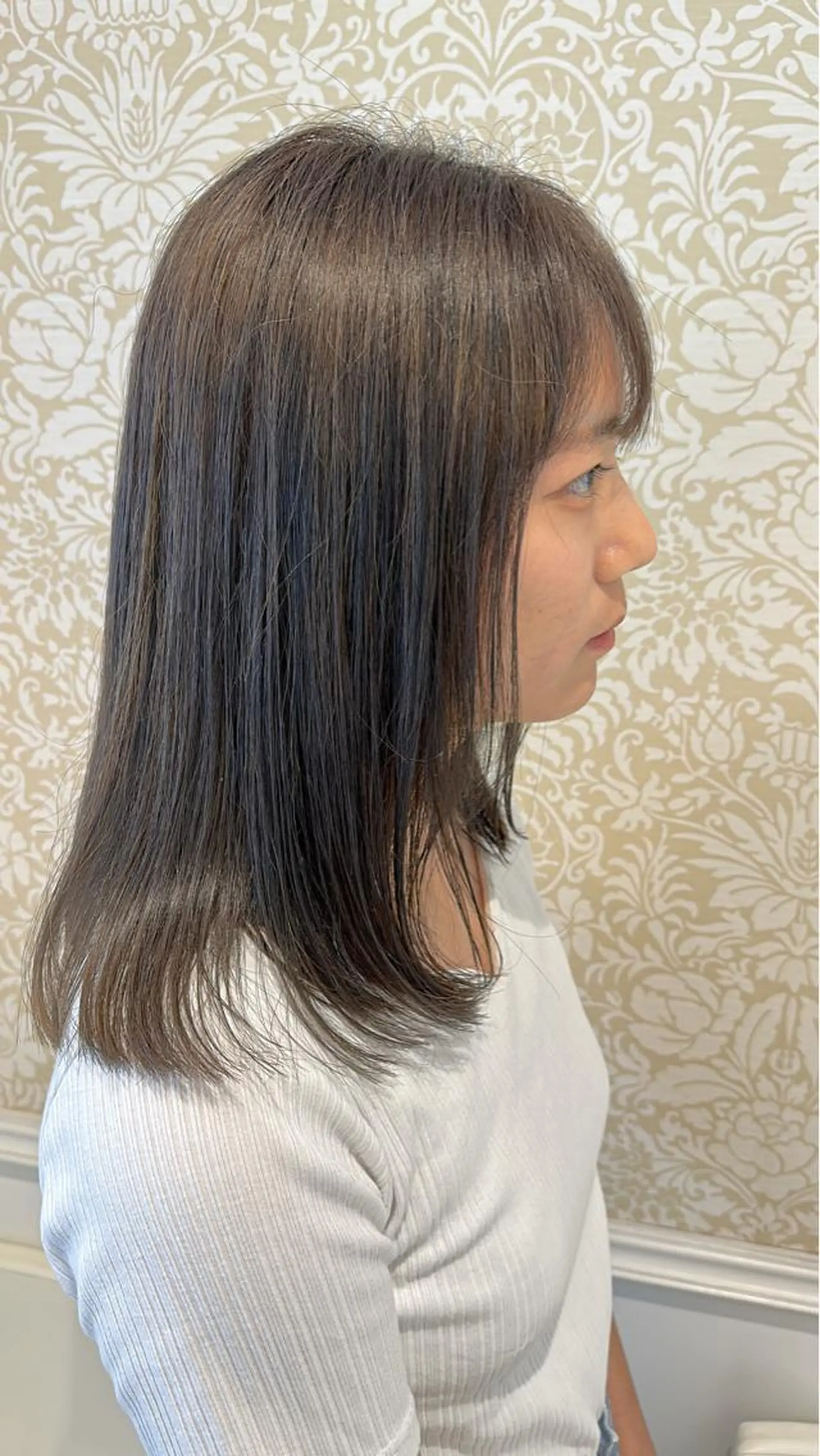 セミロング 暖色系カラー🍊 オオネヨシナリのヘアスタイル