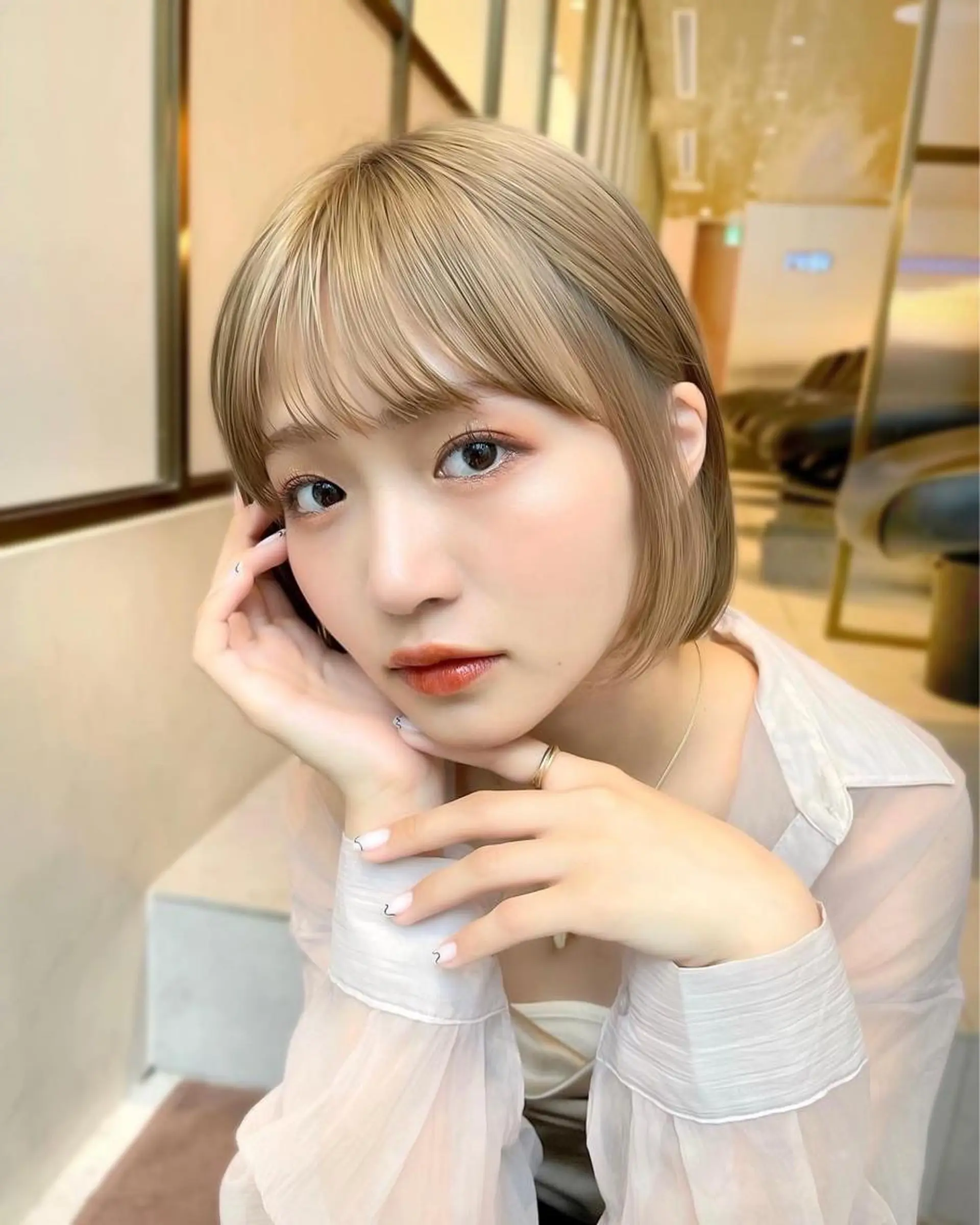 ショート カラー パーマ ヘアアレンジ ベージュカラー ブリーチ ケアブリーチ 透明感カラー ダブルカラー レイヤーカット/ボブ /縮毛矯正✨大輝のヘアスタイル