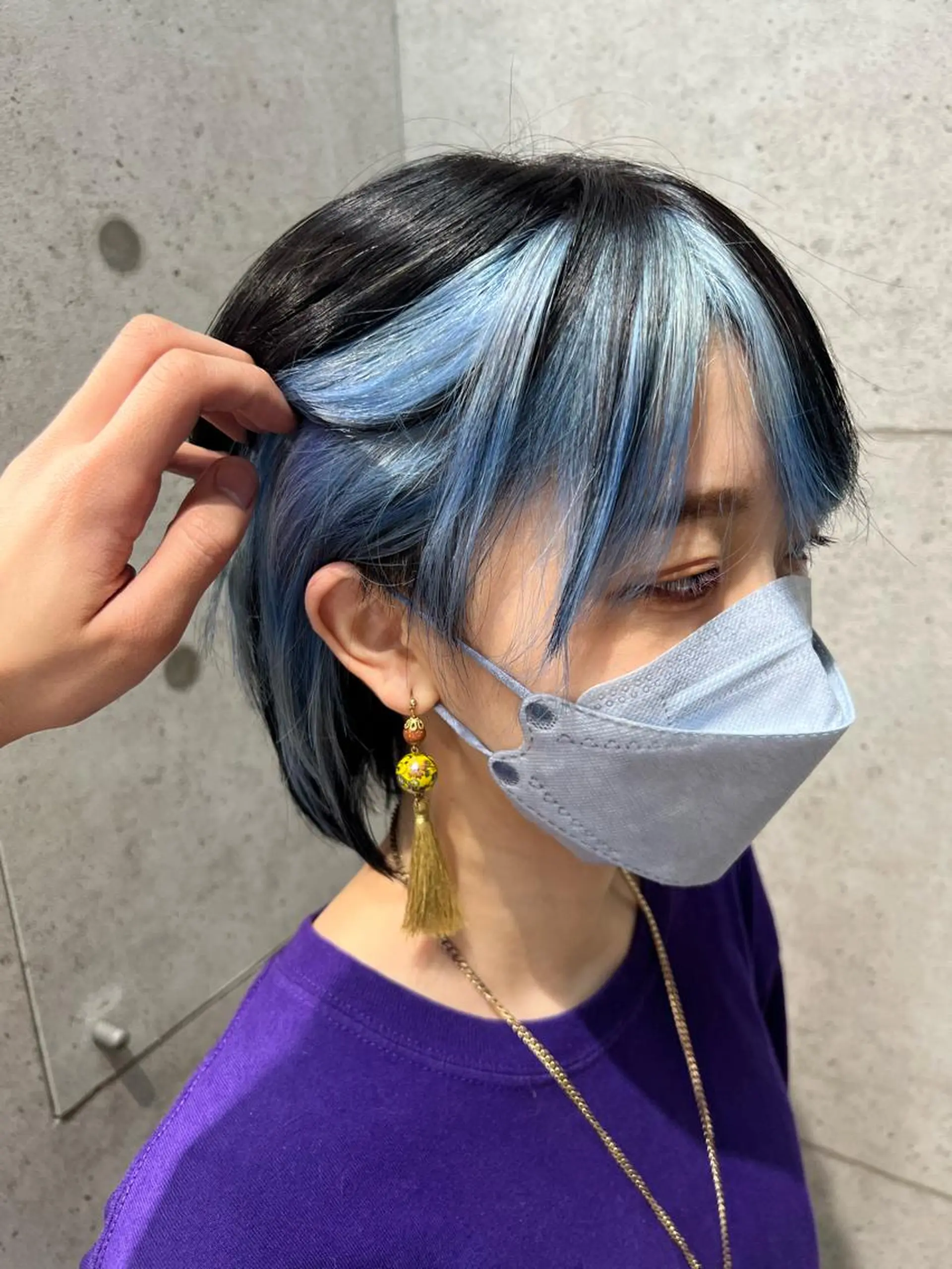 ショート カラー ミストバング 【アイブロウもできる 美容師】和田爽良のヘアスタイル
