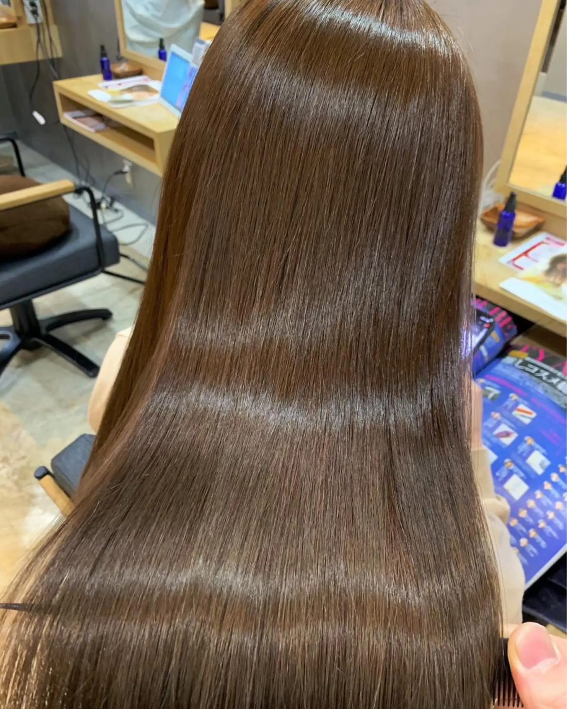 カラー 新谷 茉璃のヘアスタイル