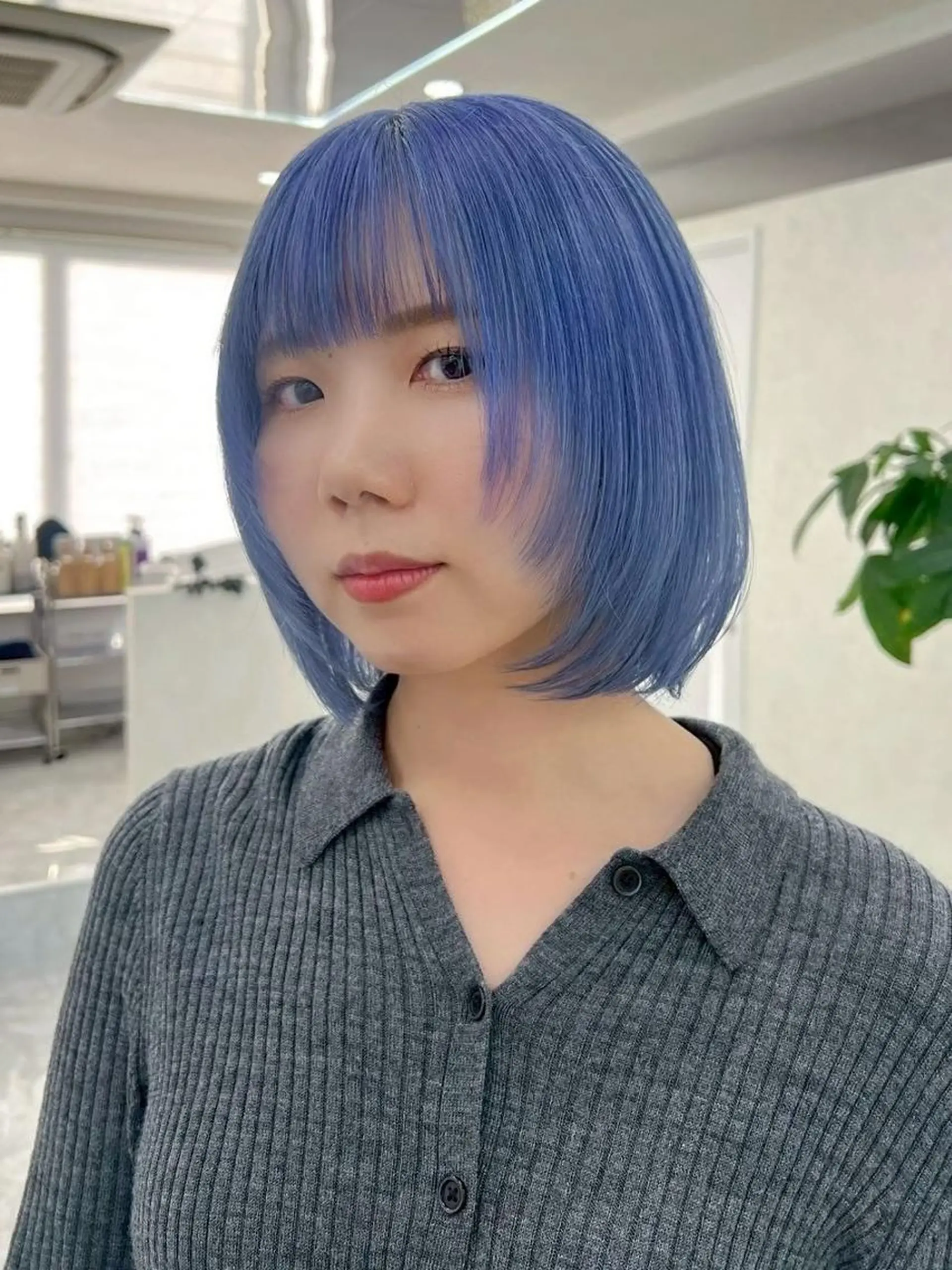 ミディアム カラー アディクシーカラー アッシュ バレイヤージュ ベージュカラー ブルーカラー 髪質改善ストレート髪 質改善カラー特化中崎のヘアスタイル