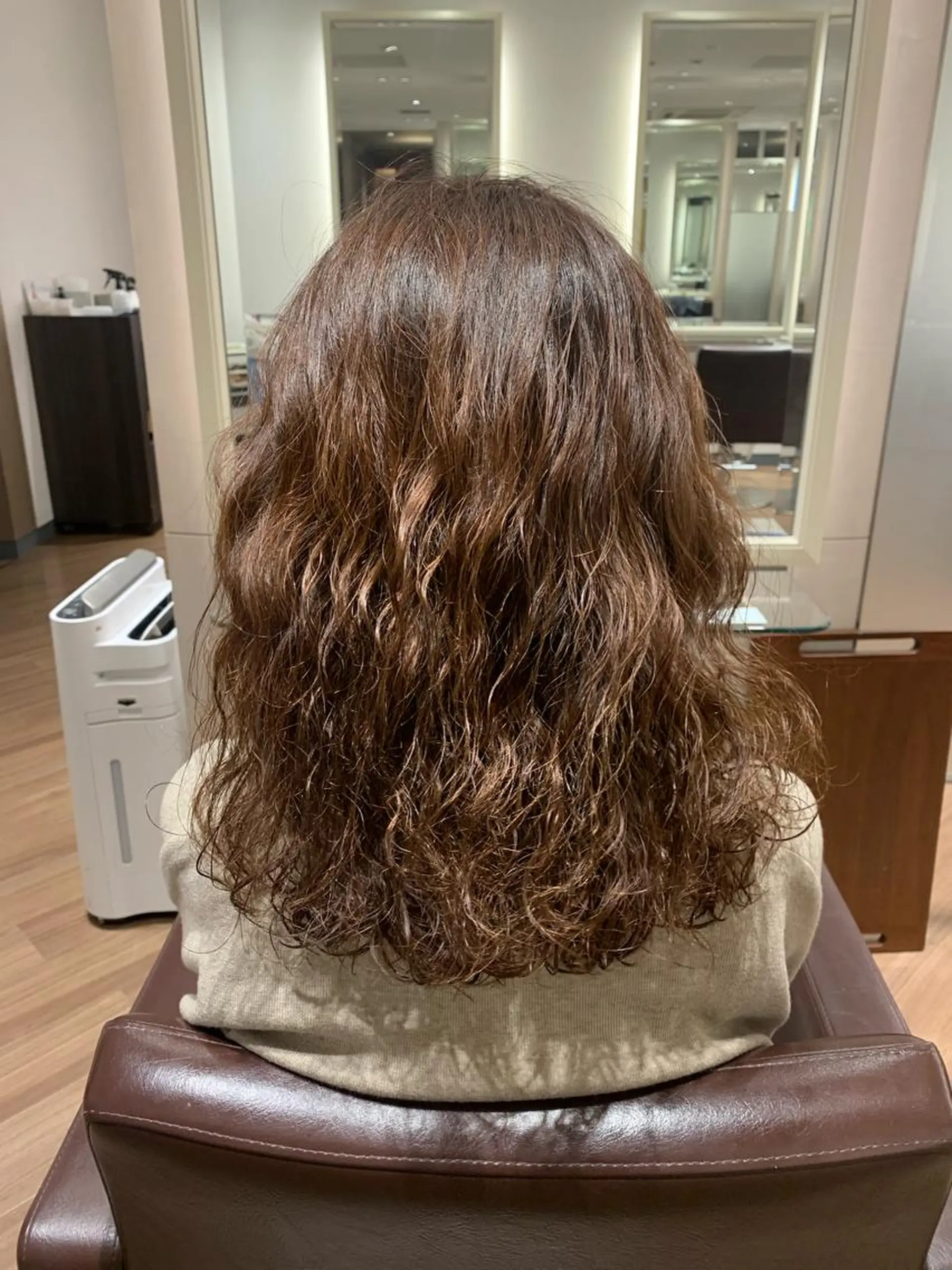 セミロング セミロングパーマ ごとう さなのヘアスタイル