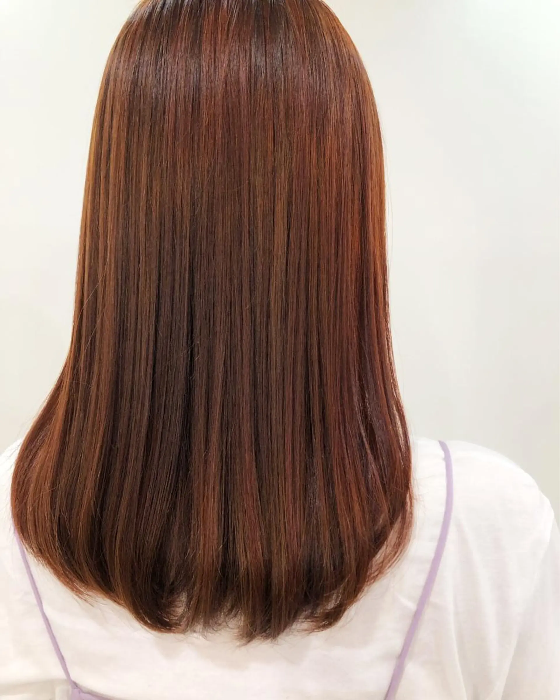 ロング カラー ブリーチ ブリーチなしカラー オレンジ カット ヘアカラー トリートメント 樋口 雄稀のヘアスタイル