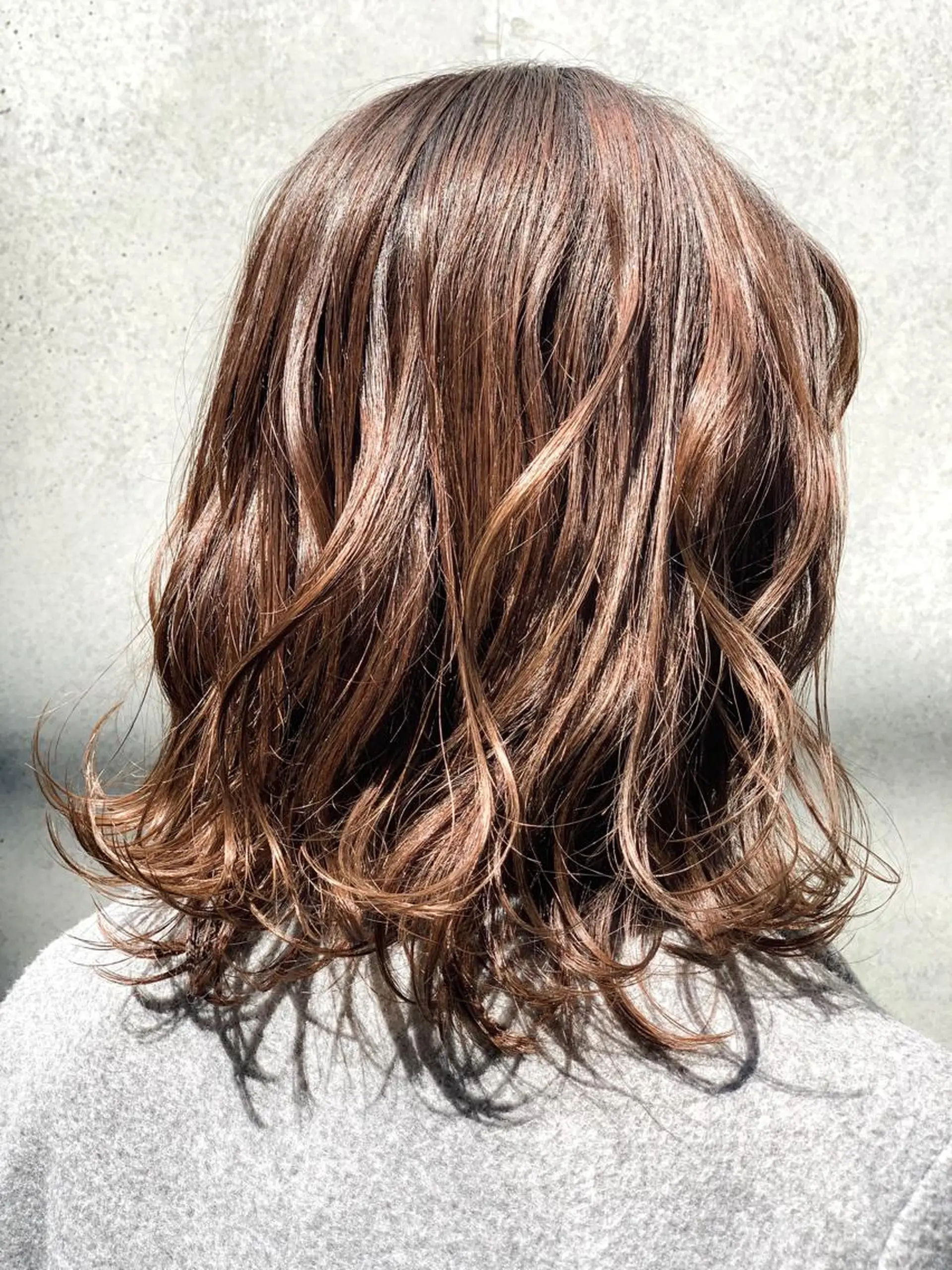 ミディアム カラー 平 ちひろのヘアスタイル