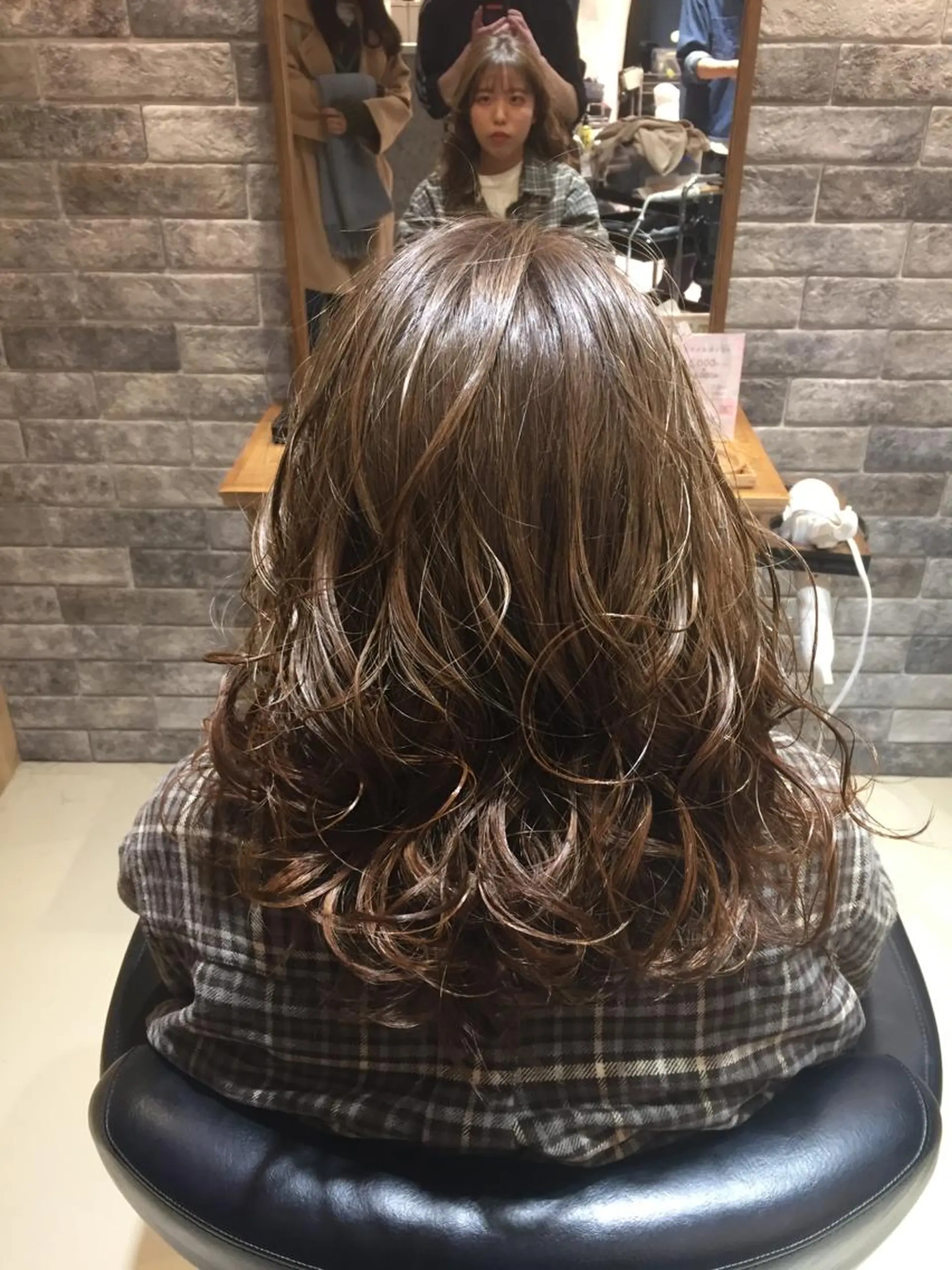 ミディアム カット ヘアカラー トリートメント 所渉/韓国レイヤー /ウルフカットのヘアスタイル