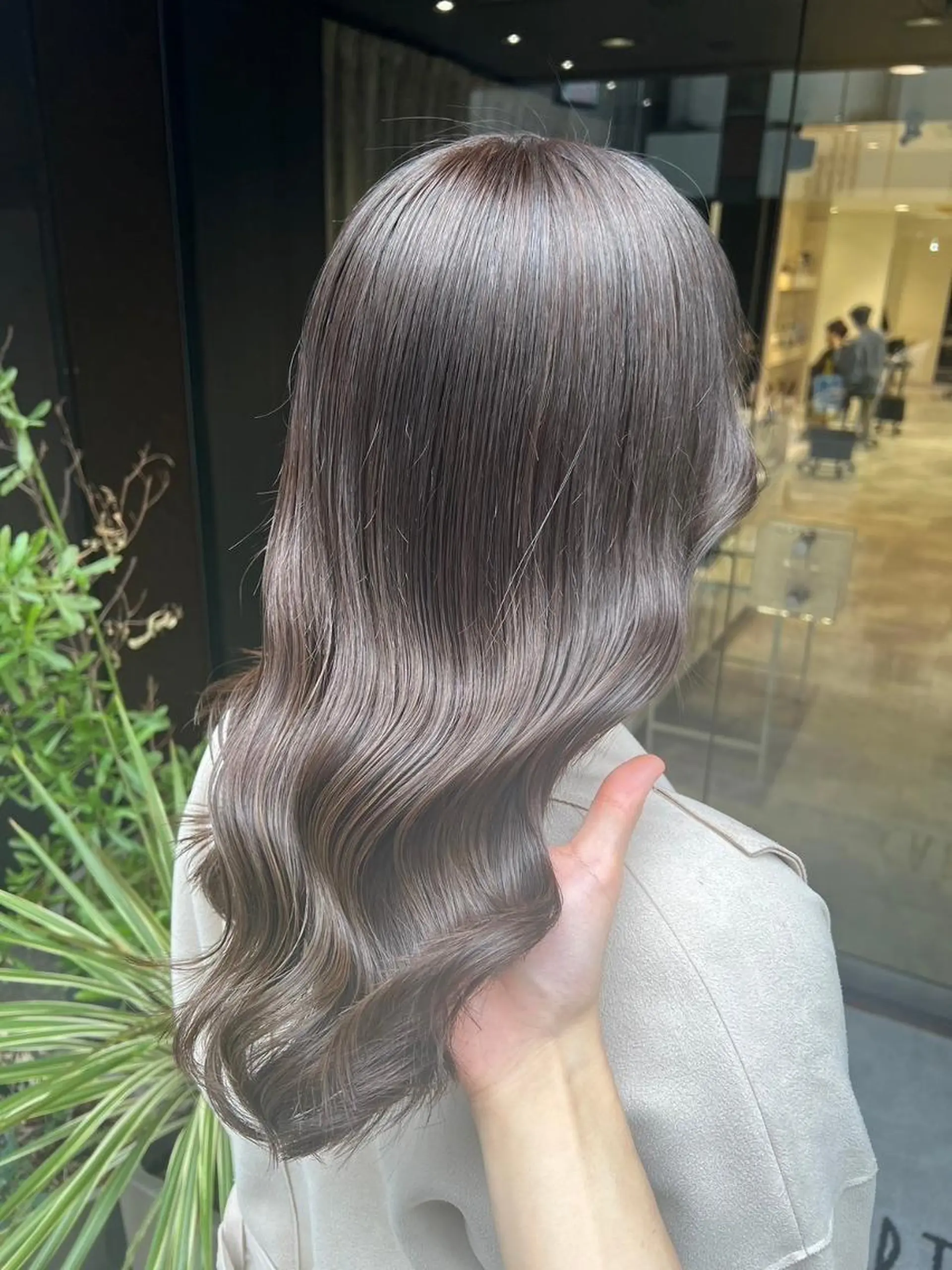 ロング ヘアカラー 大川 有香のヘアスタイル