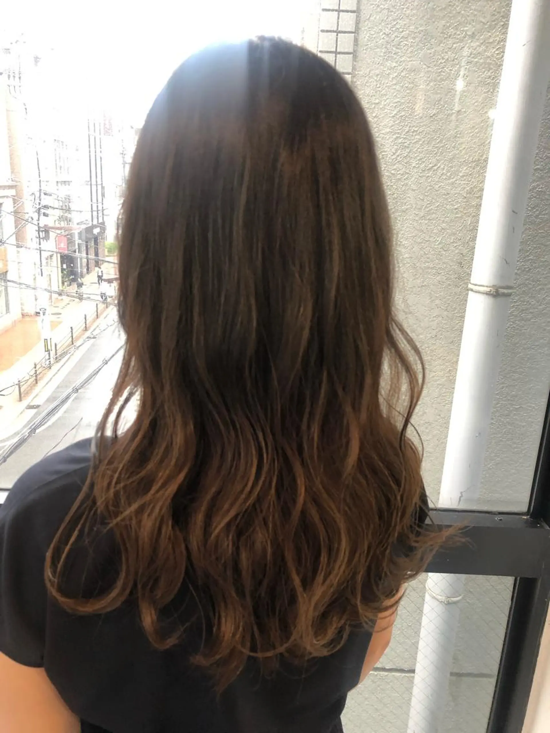 セミロング カラー 髪質改善&ブリーチ 伊勢 祐一郎のヘアスタイル