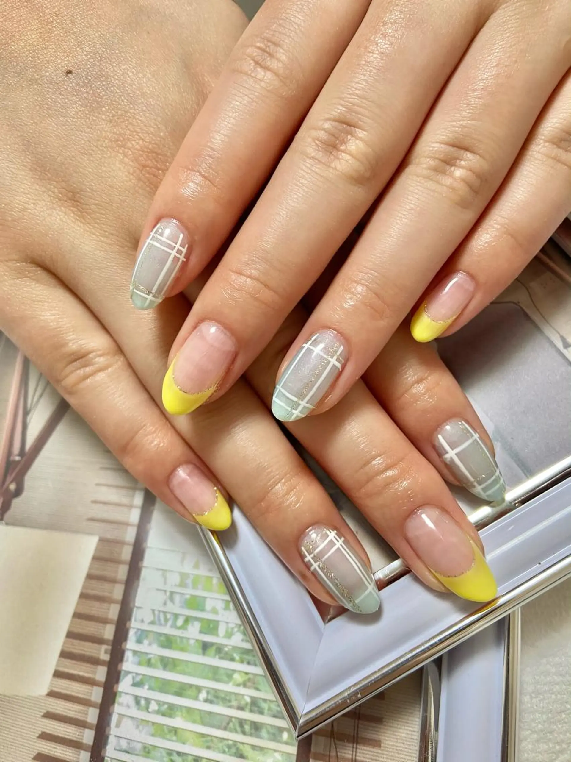 ネイル ハンドネイル フットネイル Lokahi NAILのネイルデザイン