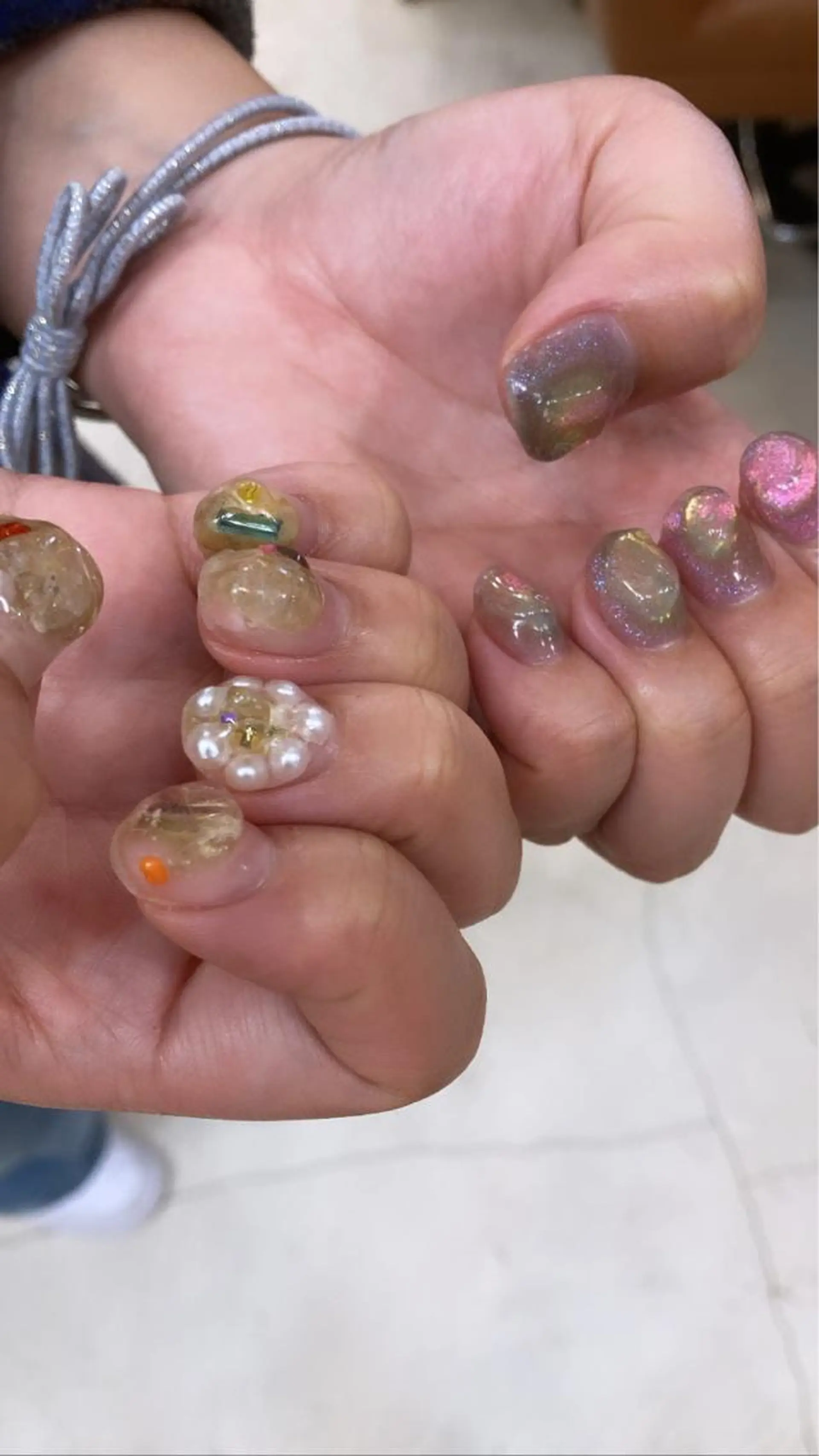 ネイル nailsalon　hue所属・小山 羽奈のネイルデザイン