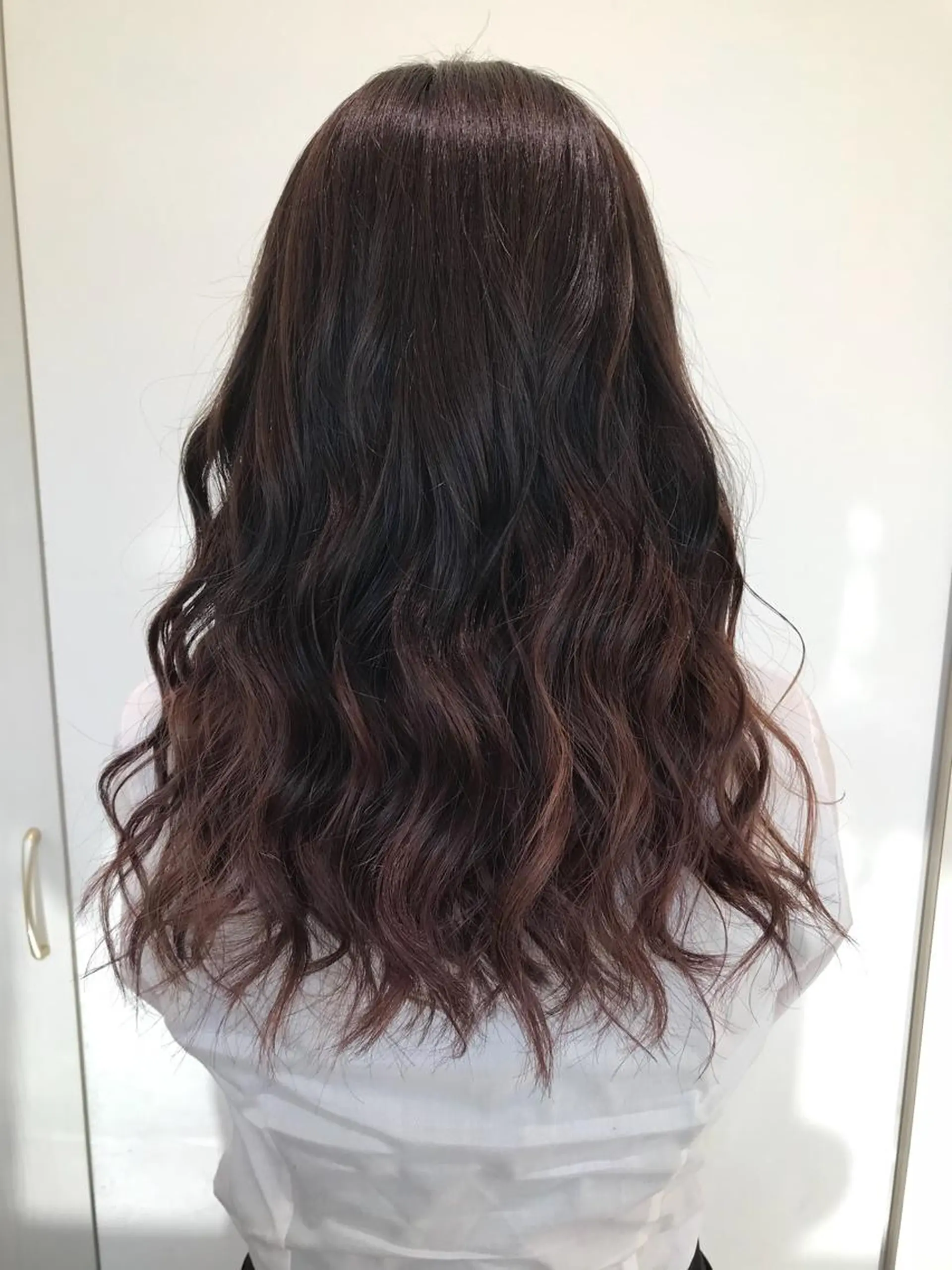 ロング カラー グラデーションカラー ピンクカラー ピンクパープル パープルカラー 清藤 綾のヘアスタイル