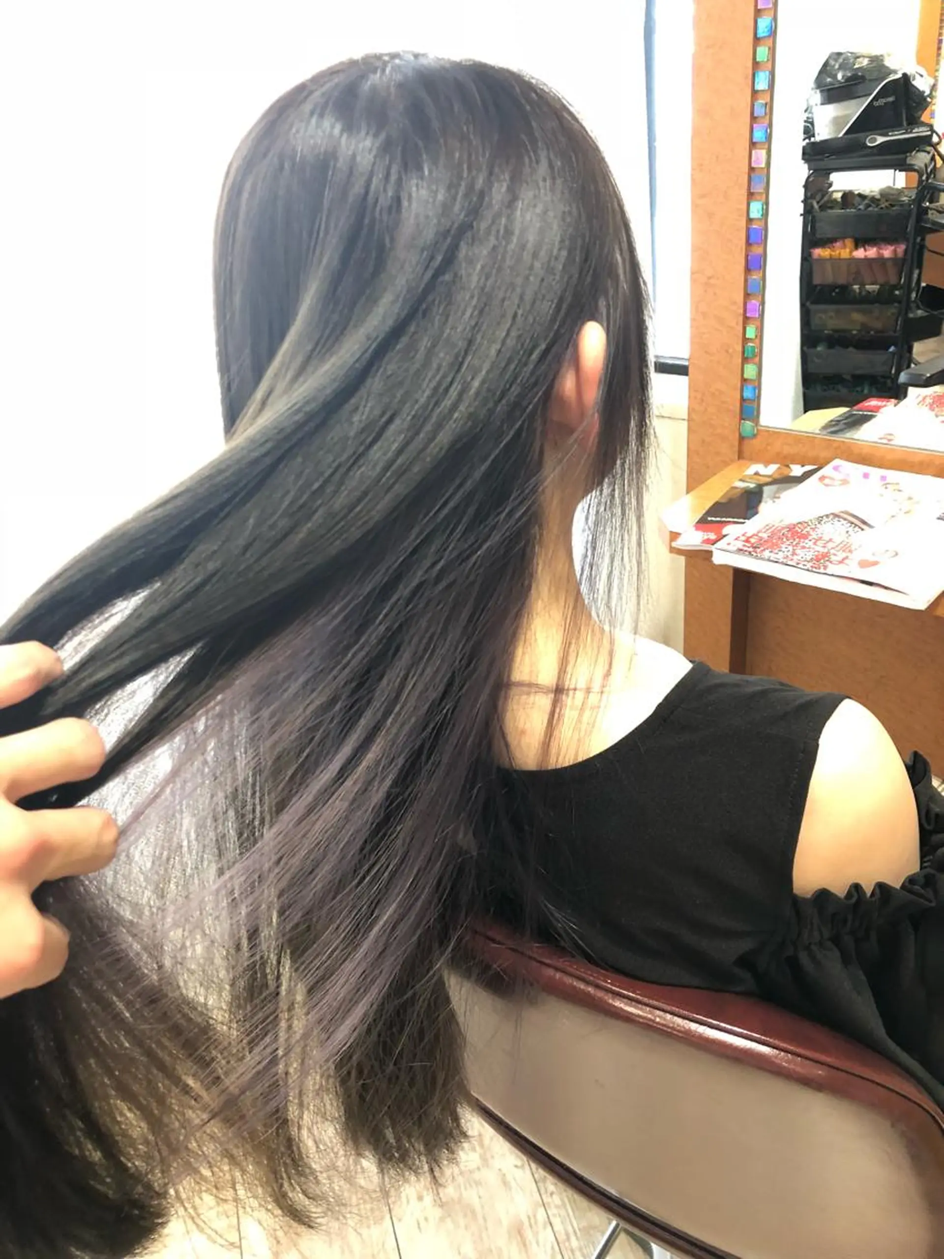 ロング カラー アッシュ ブリーチ インナーカラー TRUNS髪質改善所属・100%髪質改善特化 TRUNSのヘアスタイル