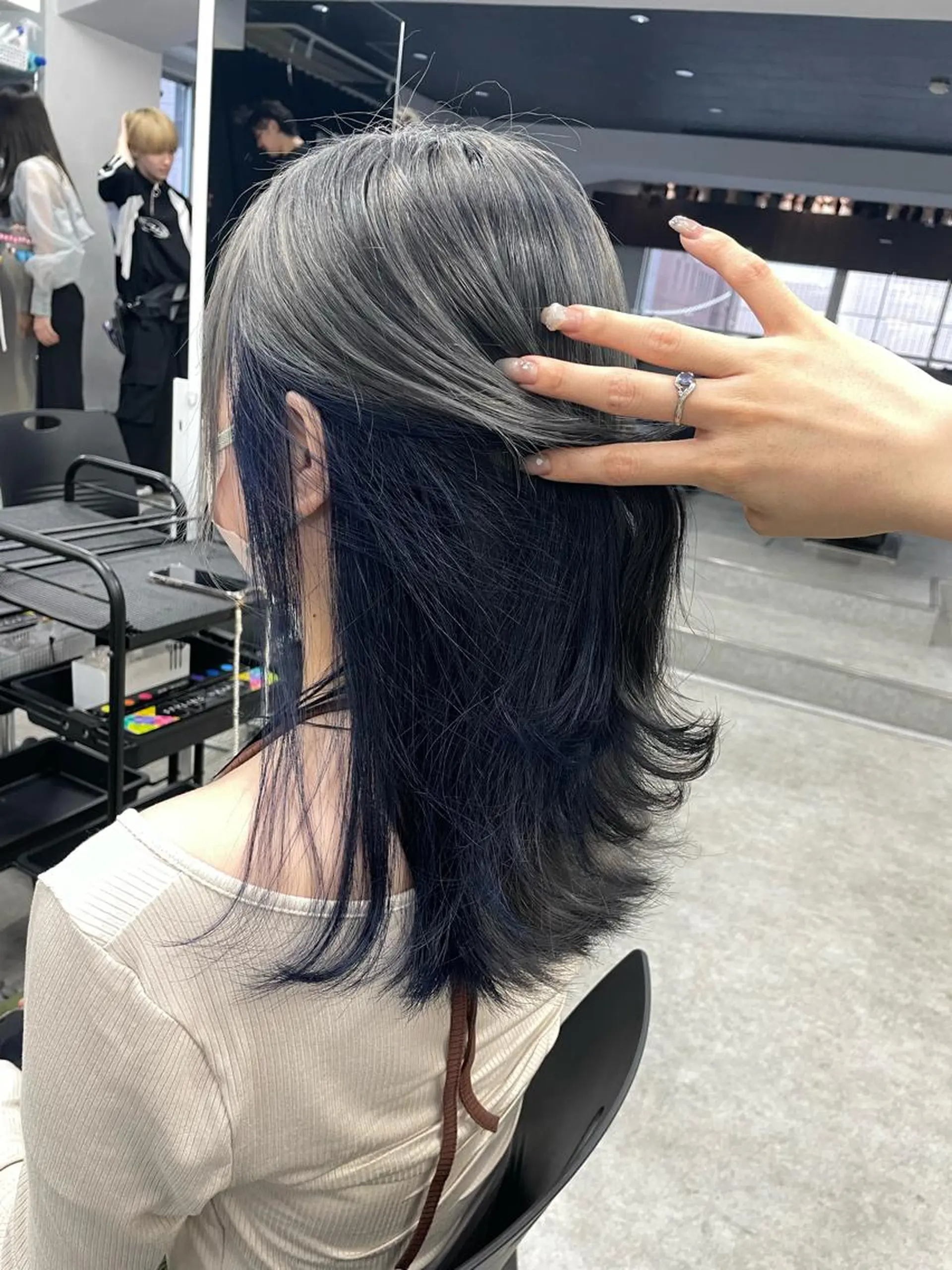 ミディアム カラー パーマ ヘアアレンジ メンズ キッズ ネイル マツエク・マツパ アイブロウ ♥️韓国ヘア レイヤー♥️ゆりのヘアスタイル