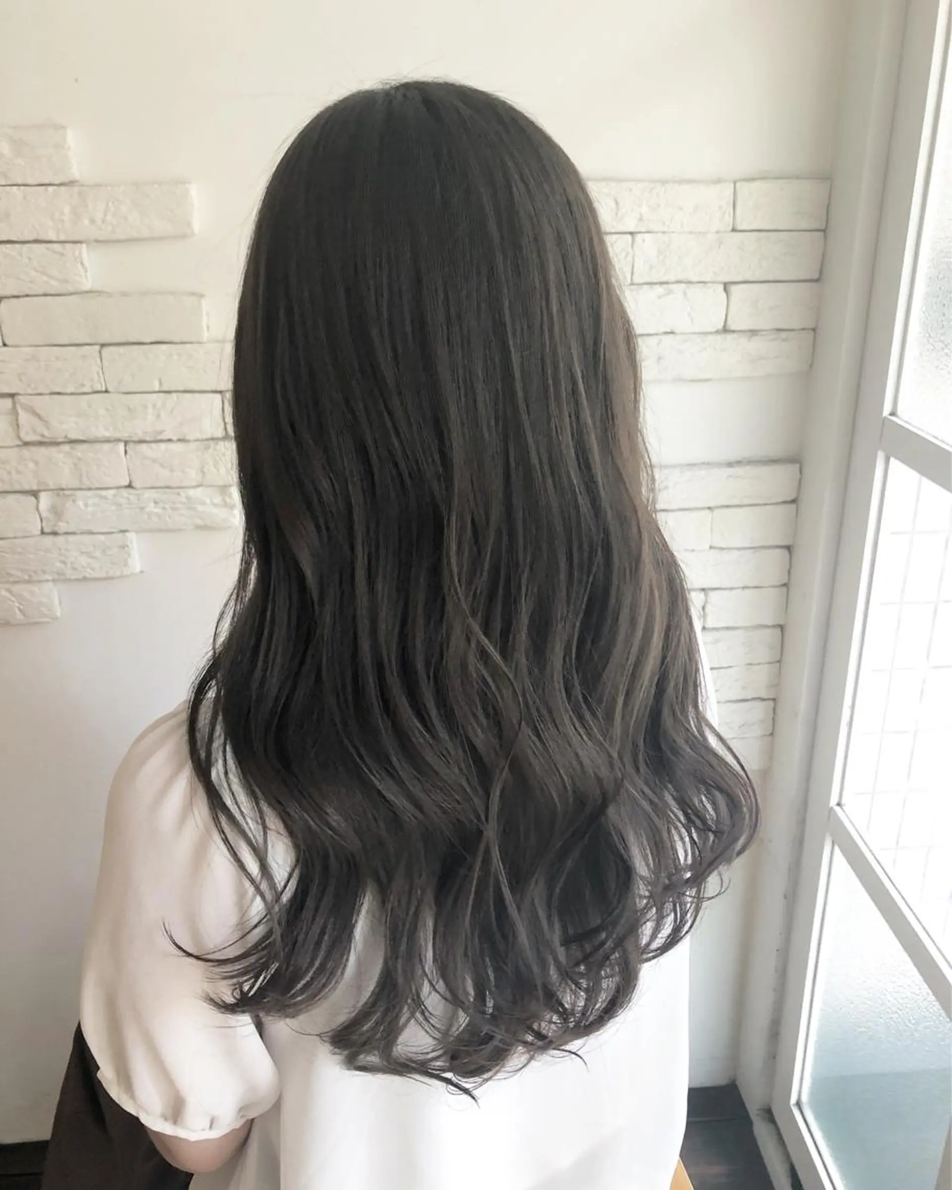 ロング カラー 透明感カラー カット ヘアカラー uni（ウニ）所属・西村 有紗のヘアスタイル