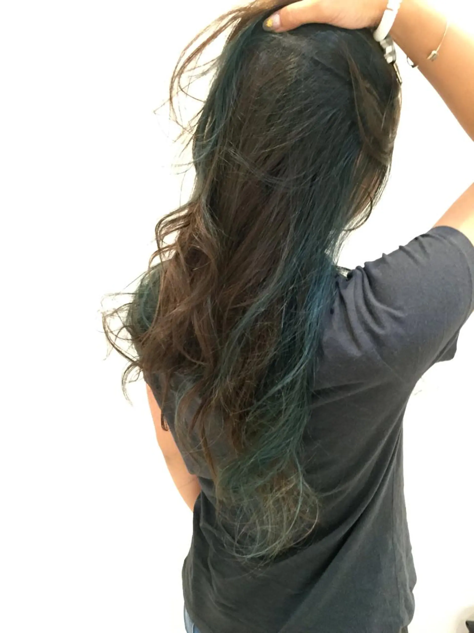 ショート ミディアム セミロング ロング カラー ブルーカラー インナーカラー シールエクステ⭐️ オオミタクヤのヘアスタイル