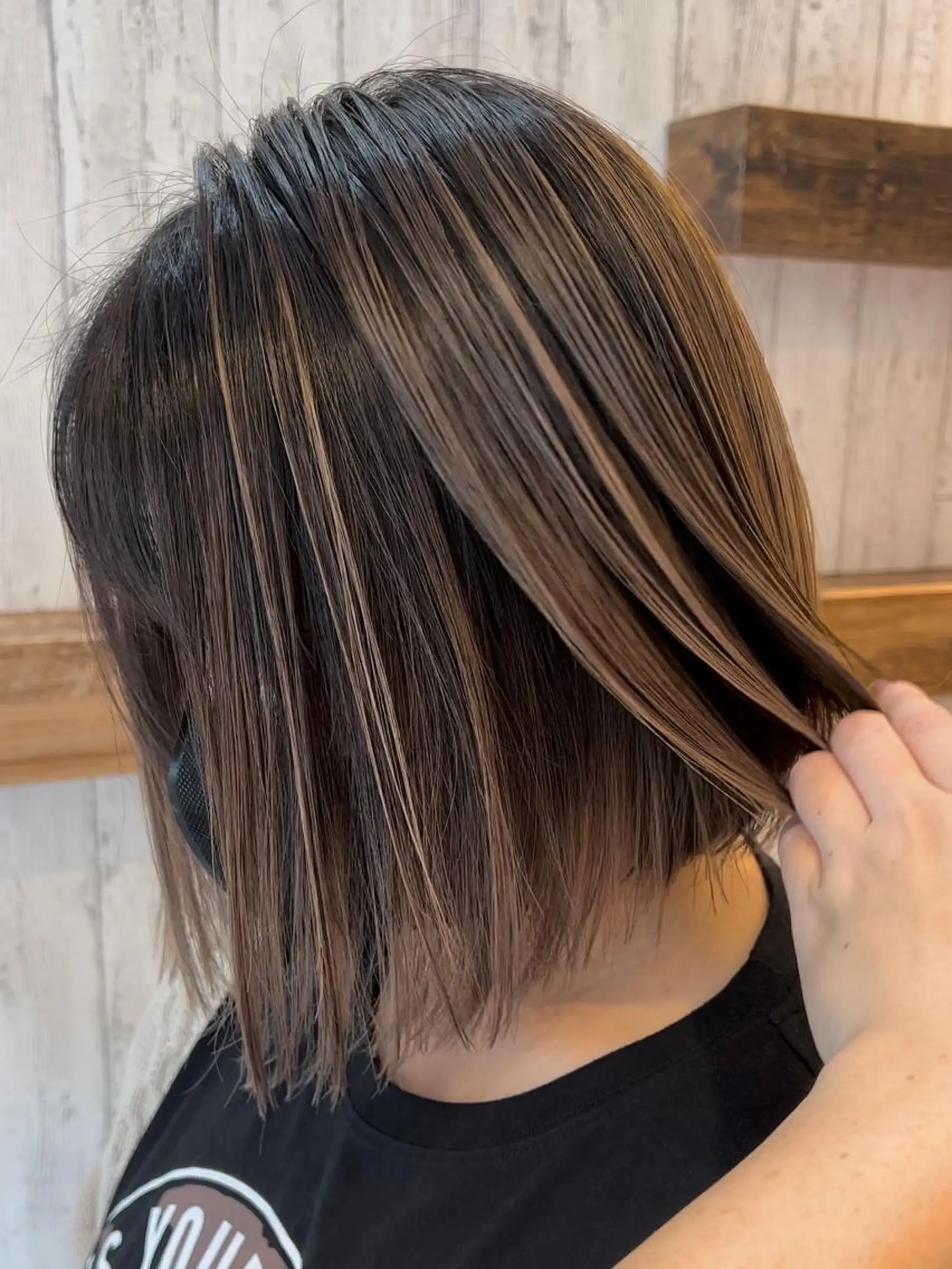 ショート レイヤーカット MaisonAmili所属・乕谷 美潮のヘアスタイル