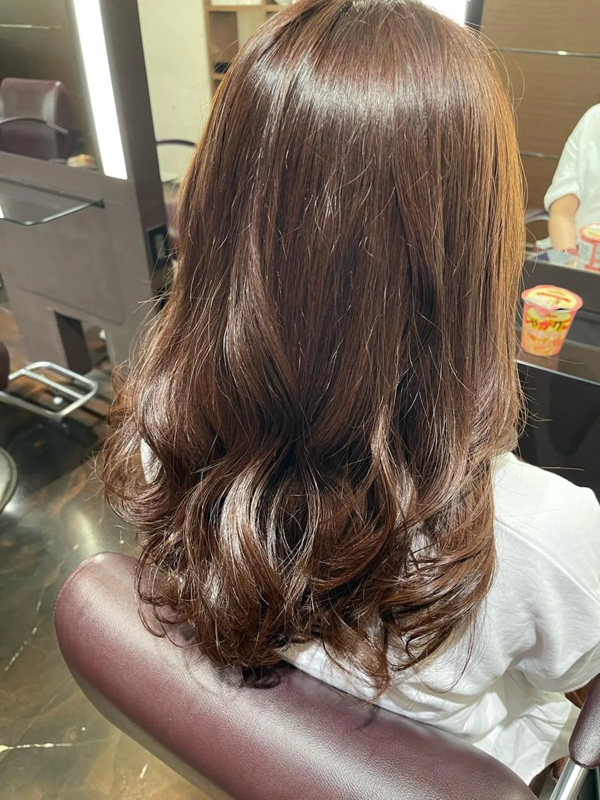 ミディアム カラー 吉田 優里のヘアスタイル