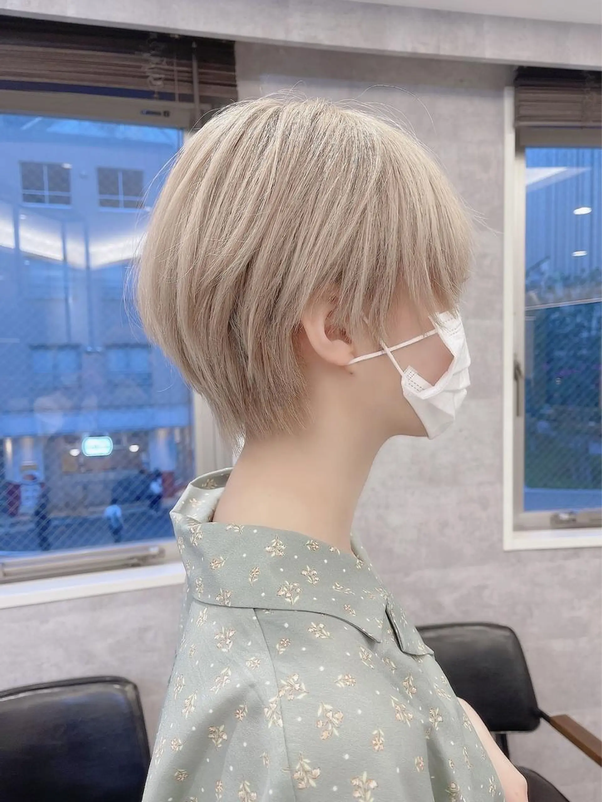 ショート ボブ 韓国風ヘア 似合わせカット ショートヘア ヘアカラー ハイトーン特化サロン 🍑momo🍑のヘアスタイル