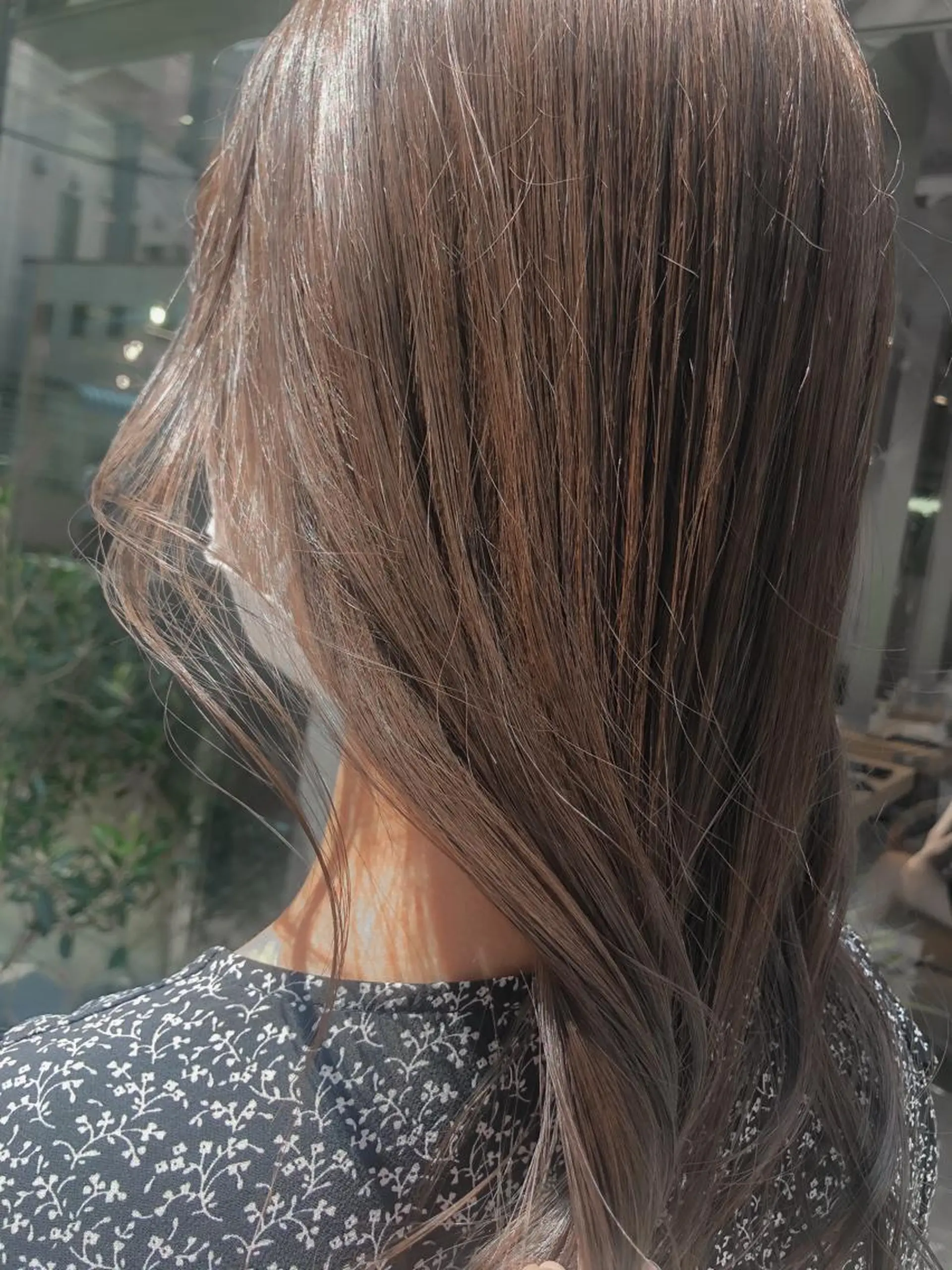 セミロング カラー ヘアアレンジ ブラウンカラー イルミナカラー rii-🩰 トレンド韓国ヘアのヘアスタイル