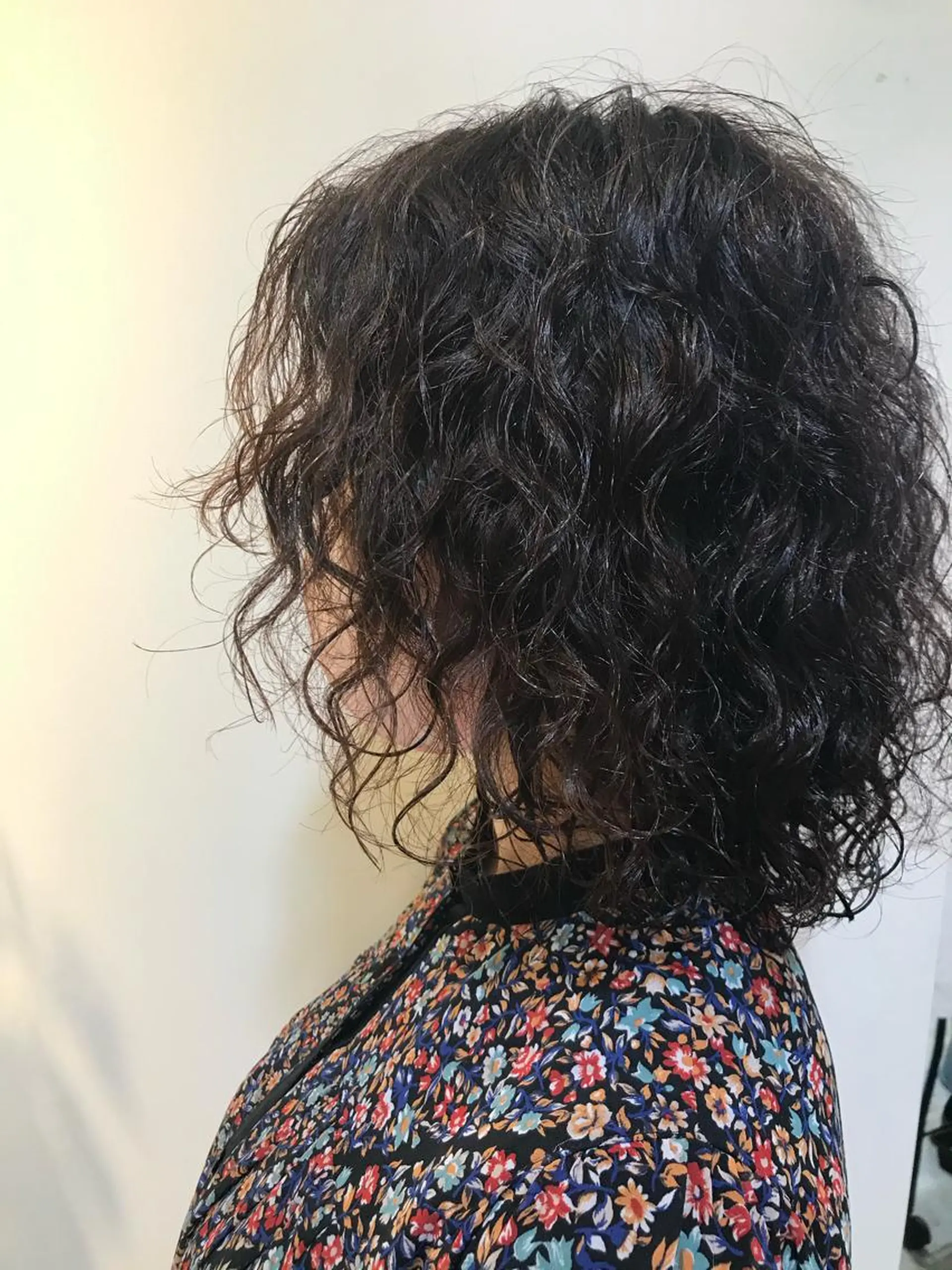 ミディアム パーマ カット パーマ トリートメント レイヤー／似合わせ TAKUYAのヘアスタイル