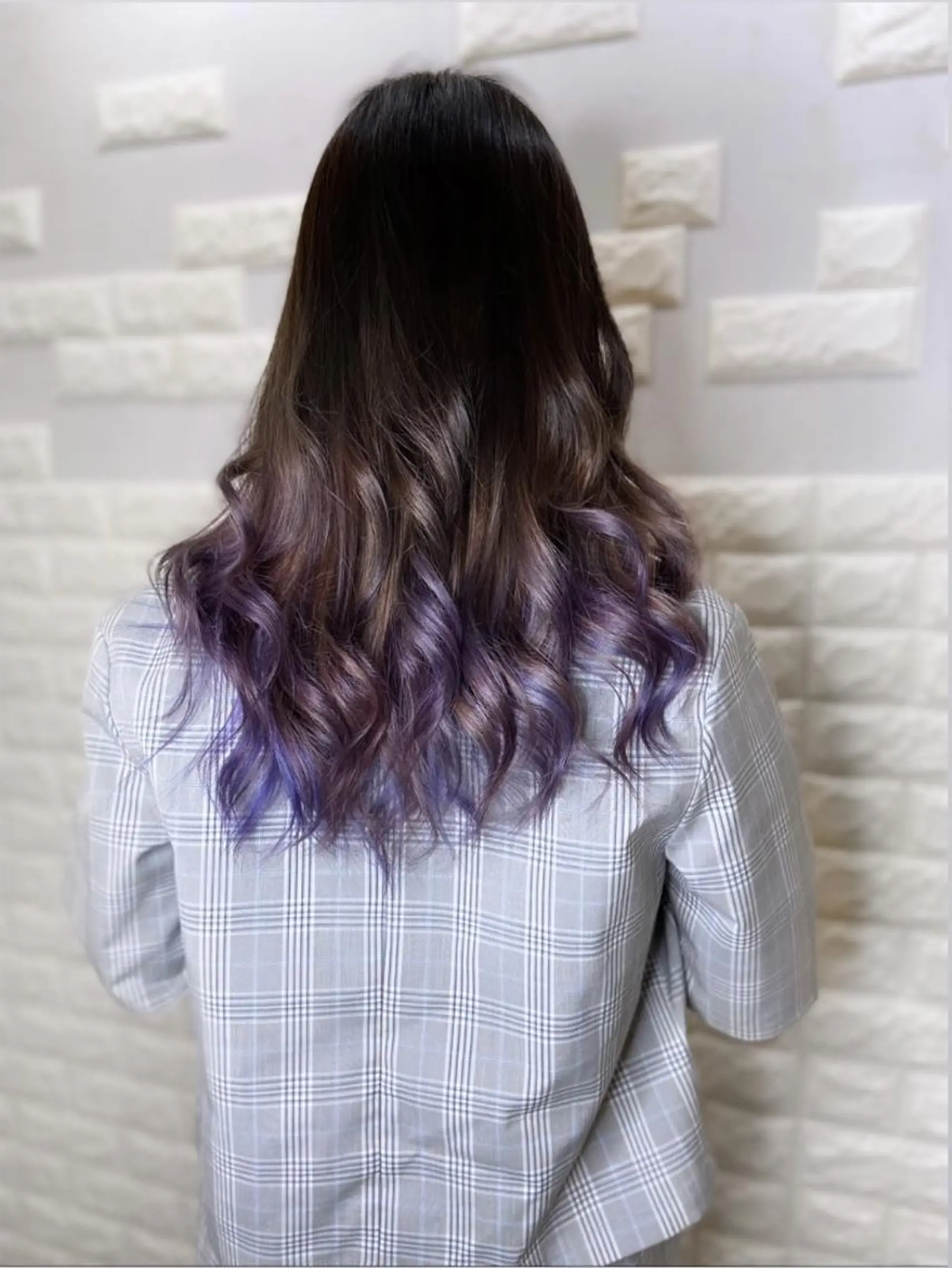 セミロング カラー ヘアアレンジ アッシュ グラデーションカラー ラベンダーカラー ラベンダーアッシュ ヘアカラー トリートメント Shelltie Fiel (シェルティフィエル)所属・次世代シールエクステ 錦糸町 小泉 朋之のヘアスタイル