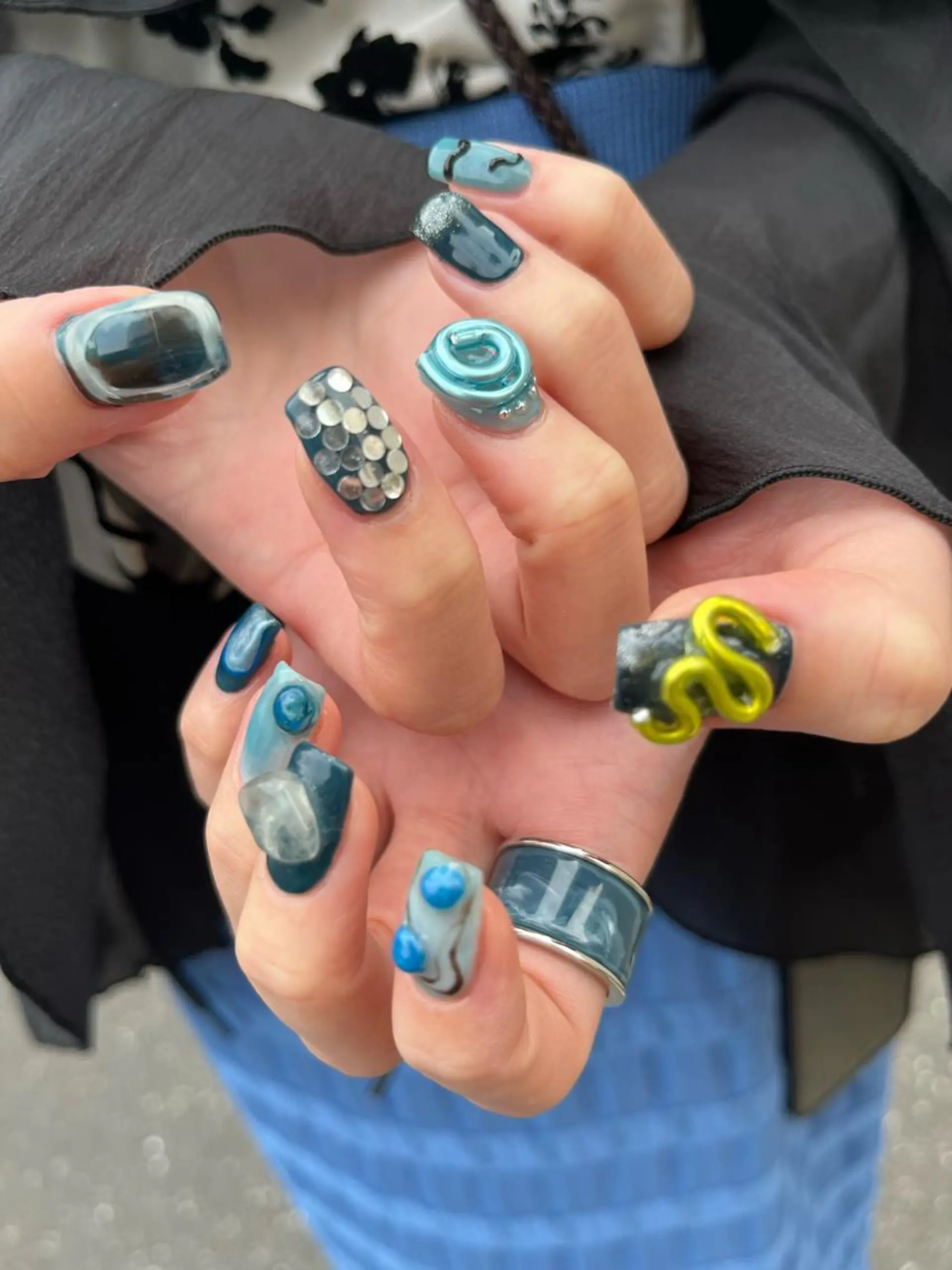 ネイル niconail 千歳烏山店所属・niconail 🧣ayu 📍烏山のネイルデザイン