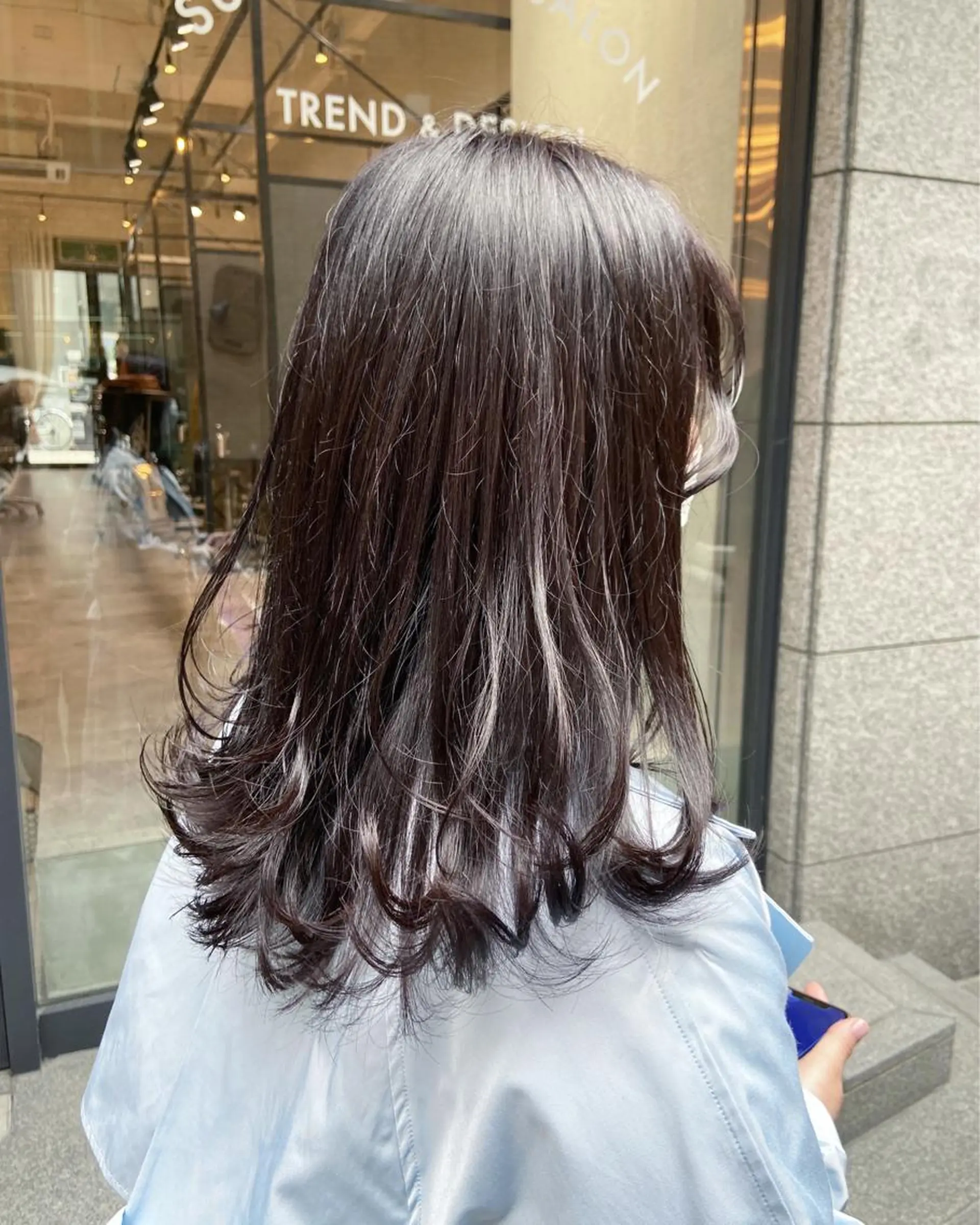 ロング カラー レイヤーカット ノイシキ サキのヘアスタイル
