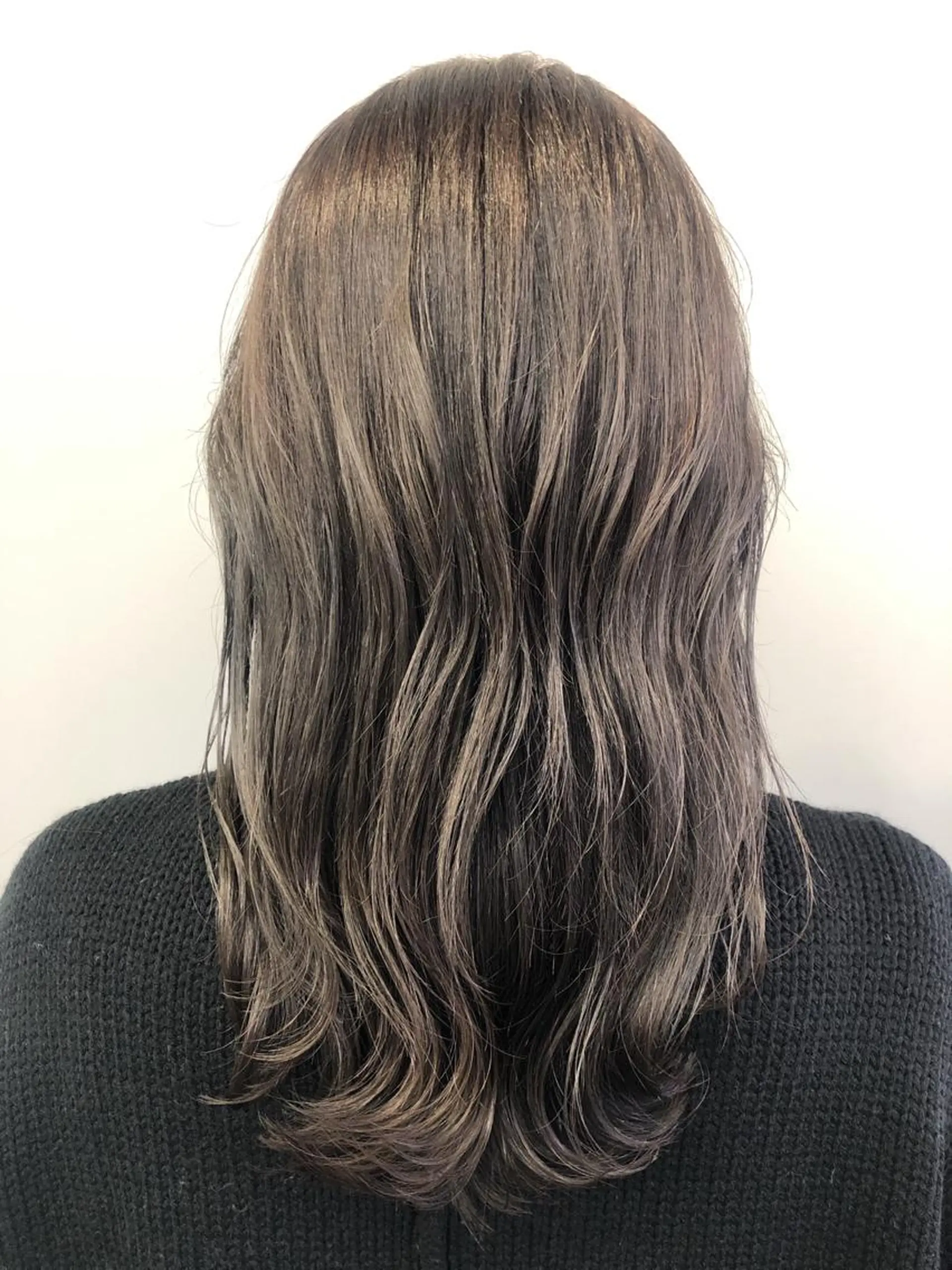 ミディアム Libero by enVogueのヘアスタイル