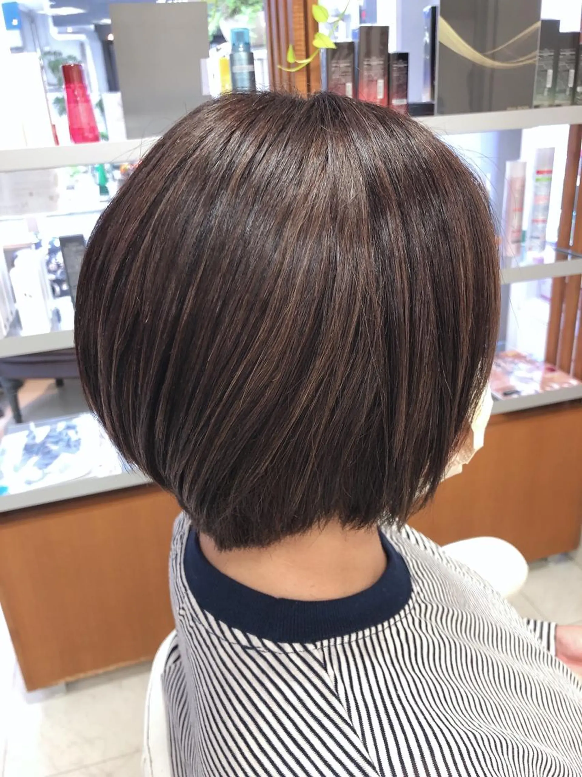 ショート ハイライト カット ヘアカラー トリートメント 阿部 美咲のヘアスタイル