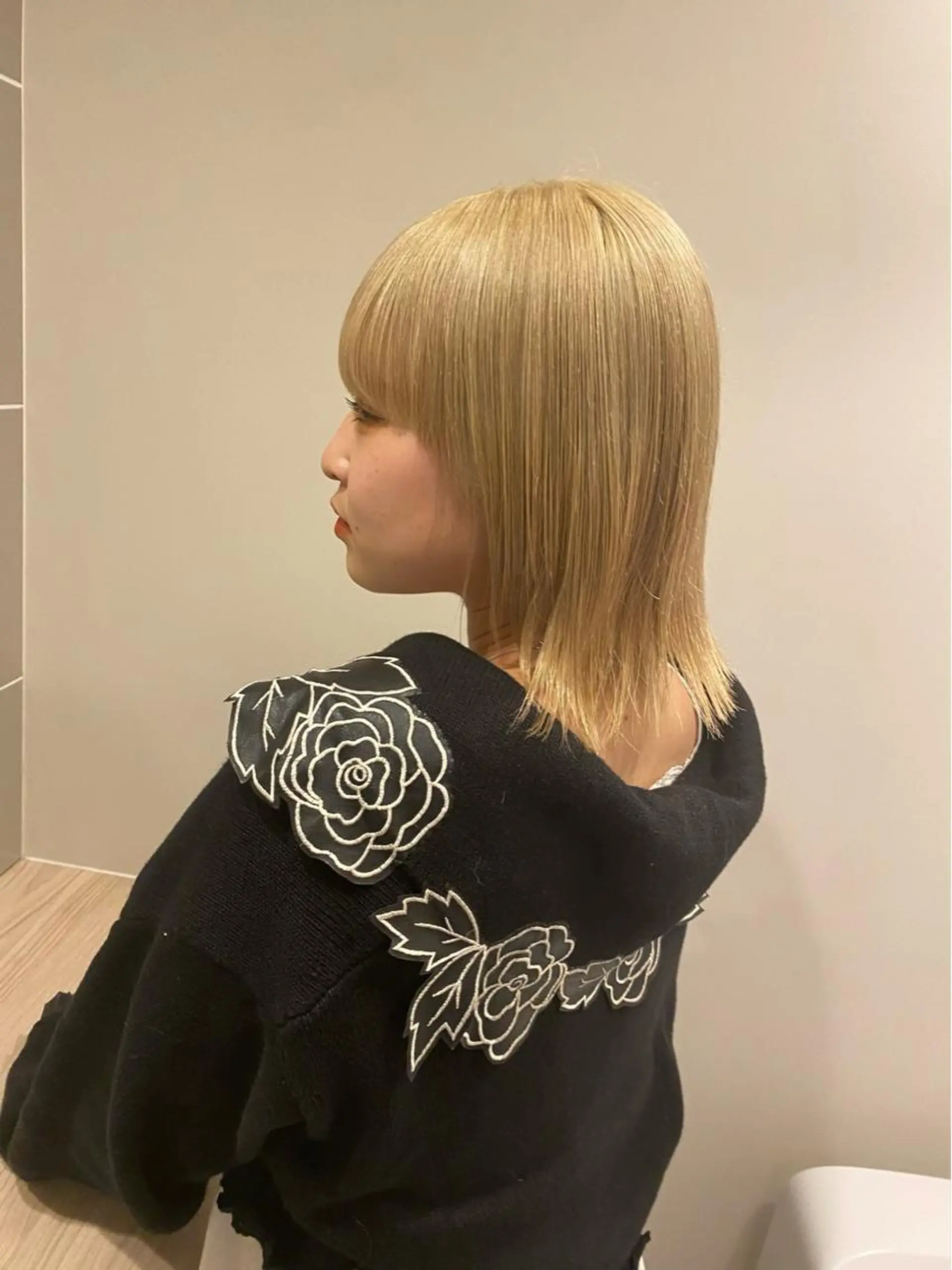 ミディアム カラー ベージュカラー ブロンド ブロンドベージュ 💈メンズパーマ: 似合わせ＝こーし💈のヘアスタイル