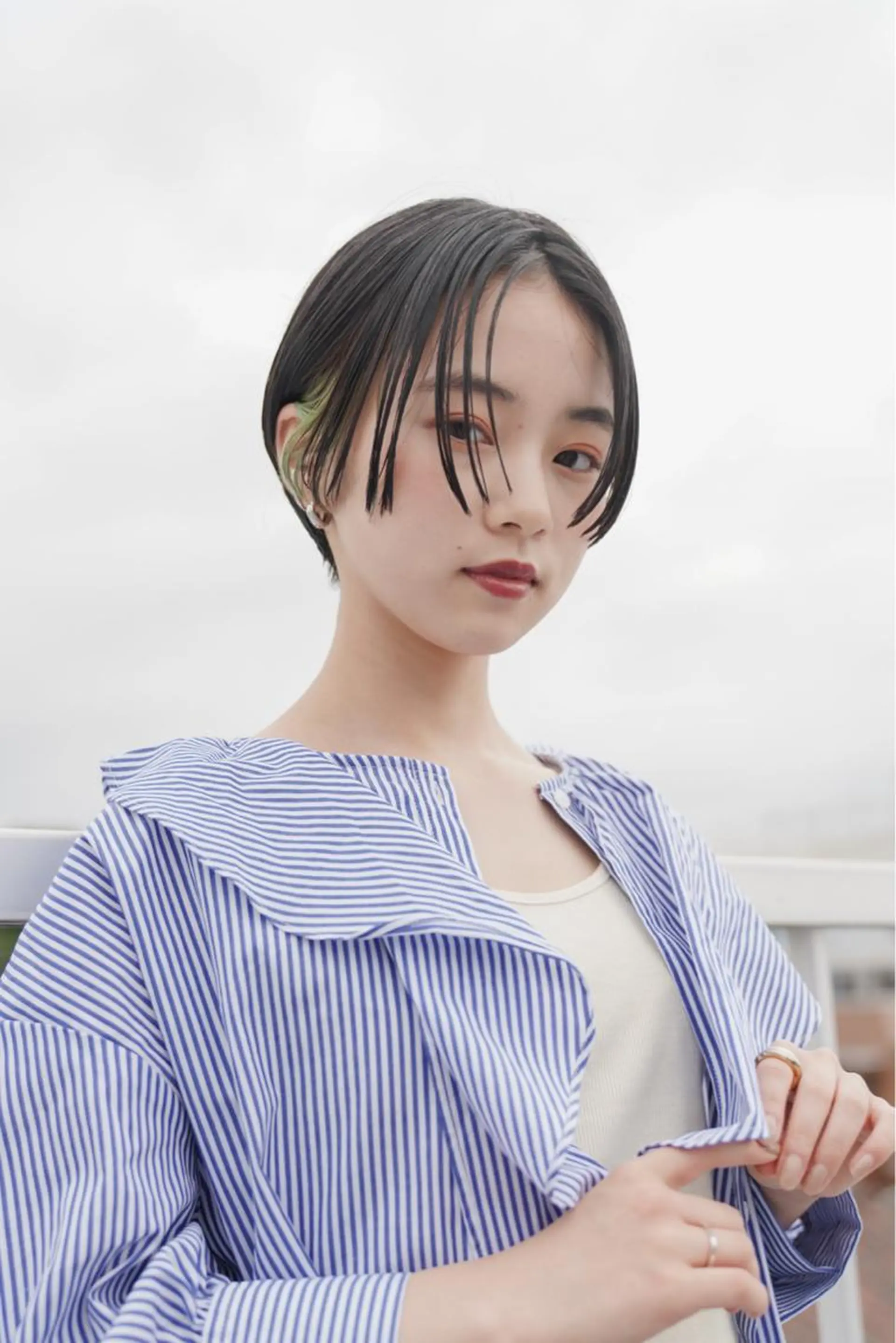 ショート カラー インナーカラー 祝田 巳幸のヘアスタイル