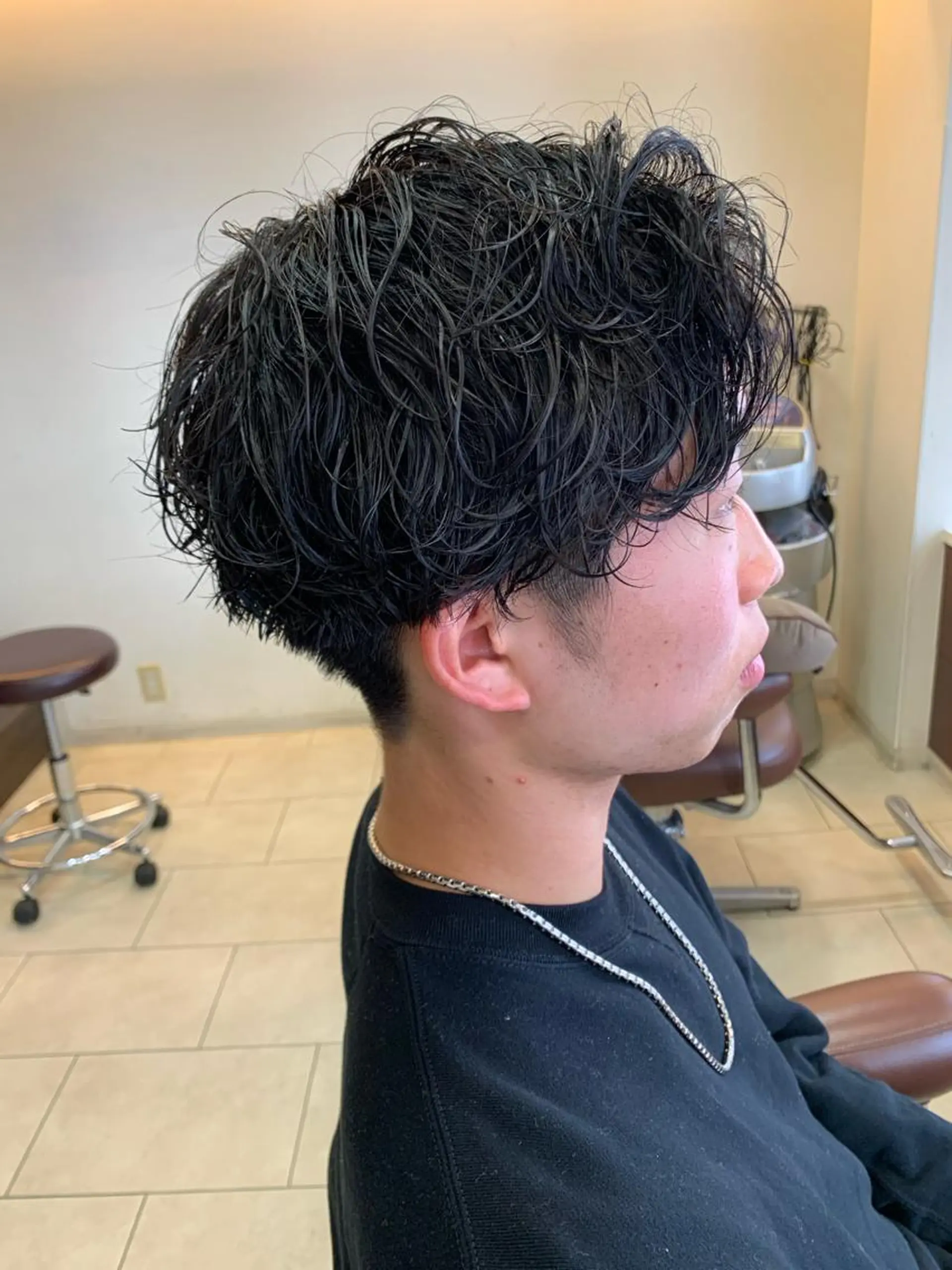 ショート パーマ メンズ カット パーマ 甲斐 司のヘアスタイル