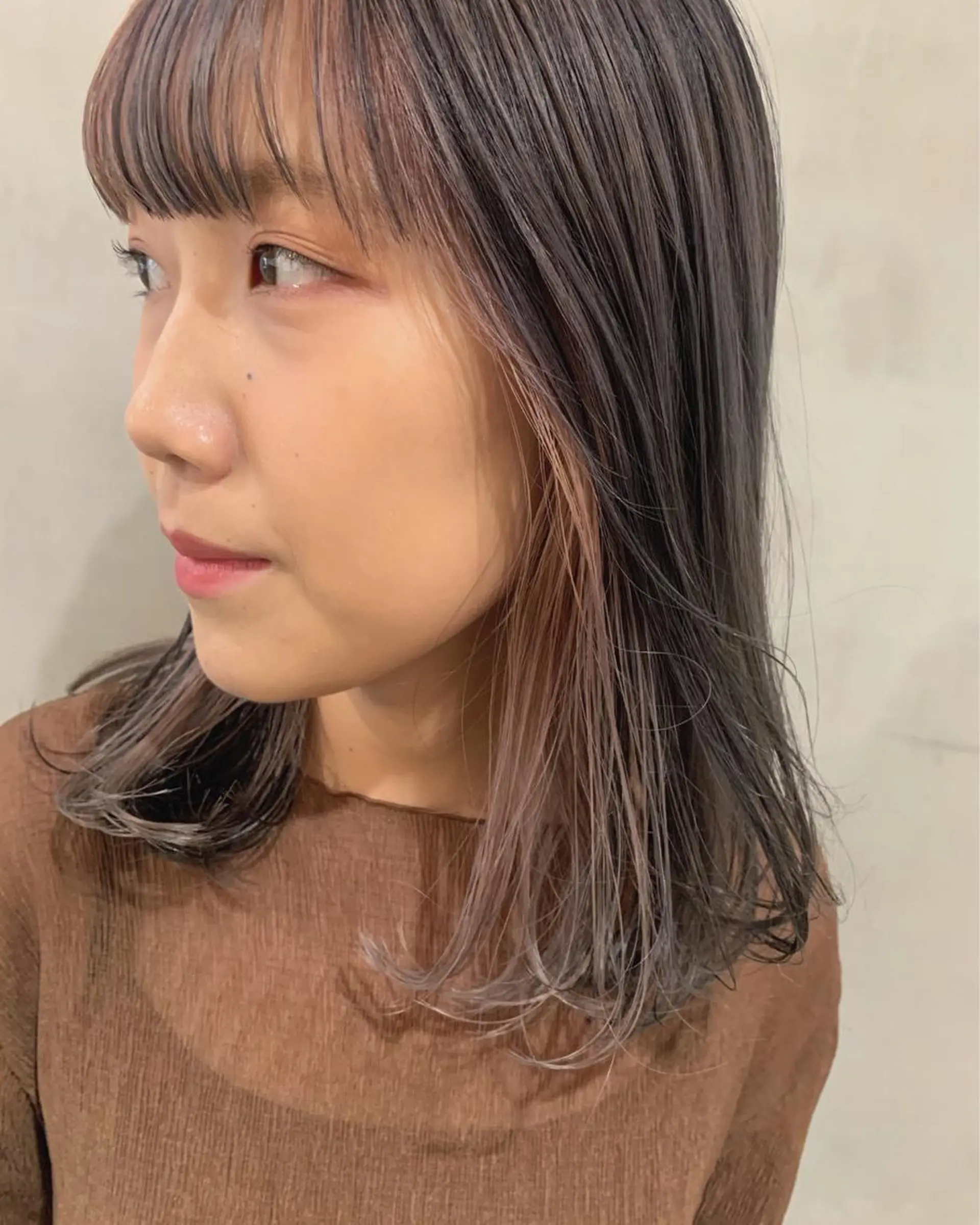 ミディアム カラー ブリーチ カット ヘアカラー トリートメント 優 作のヘアスタイル