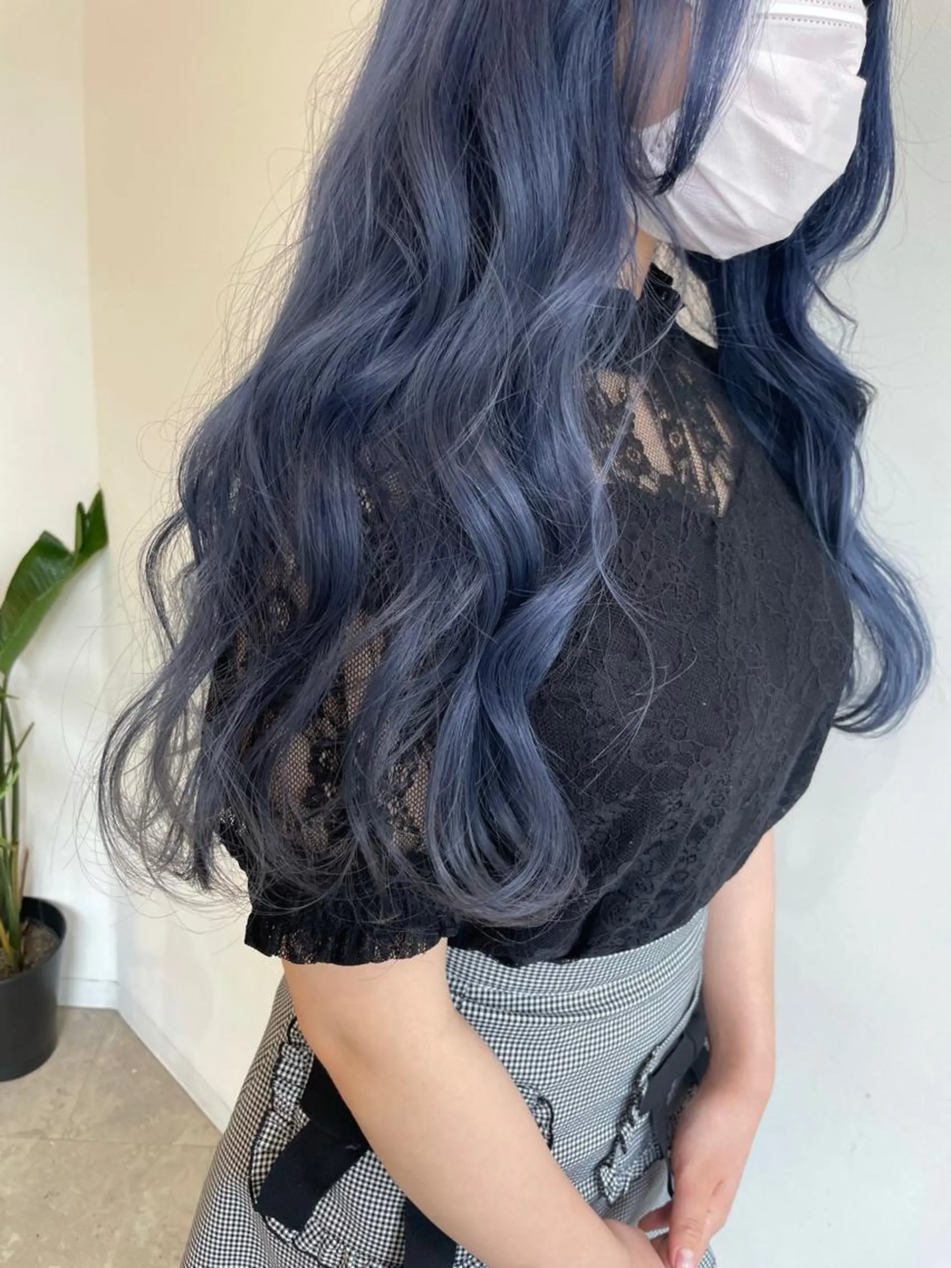 ロング カラー ブルーカラー ネイビーカラー ヘアカラー Rina  のヘアスタイル