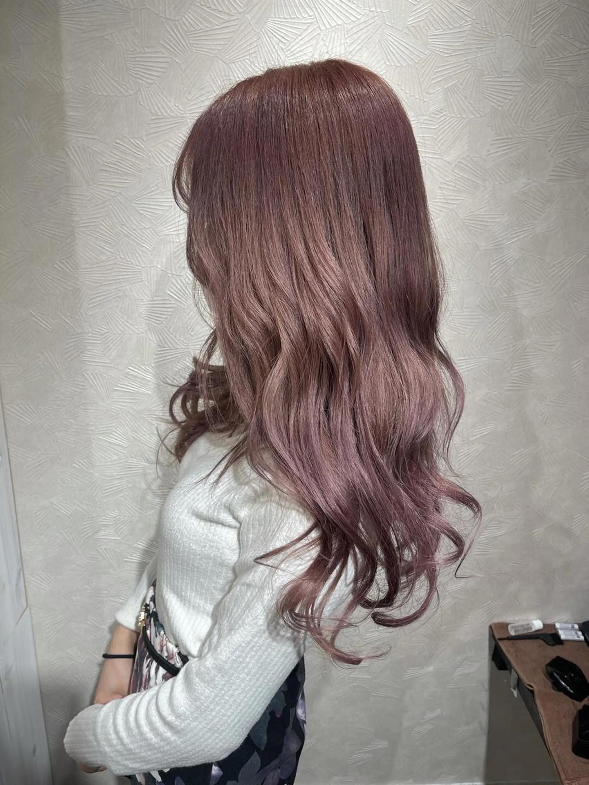 ロング カラー ヘアカラー オーストヘアー ミコ所属・岩谷/ブリーチ 🫧透明感カラーのヘアスタイル