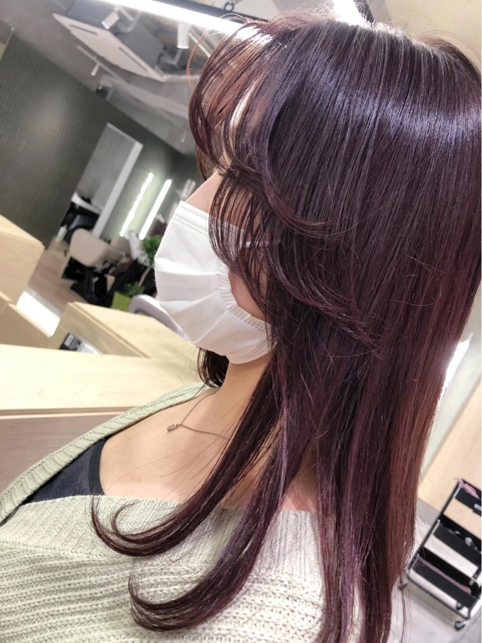 セミロング 銀座／レイヤーカット 🤍内野すみれのヘアスタイル