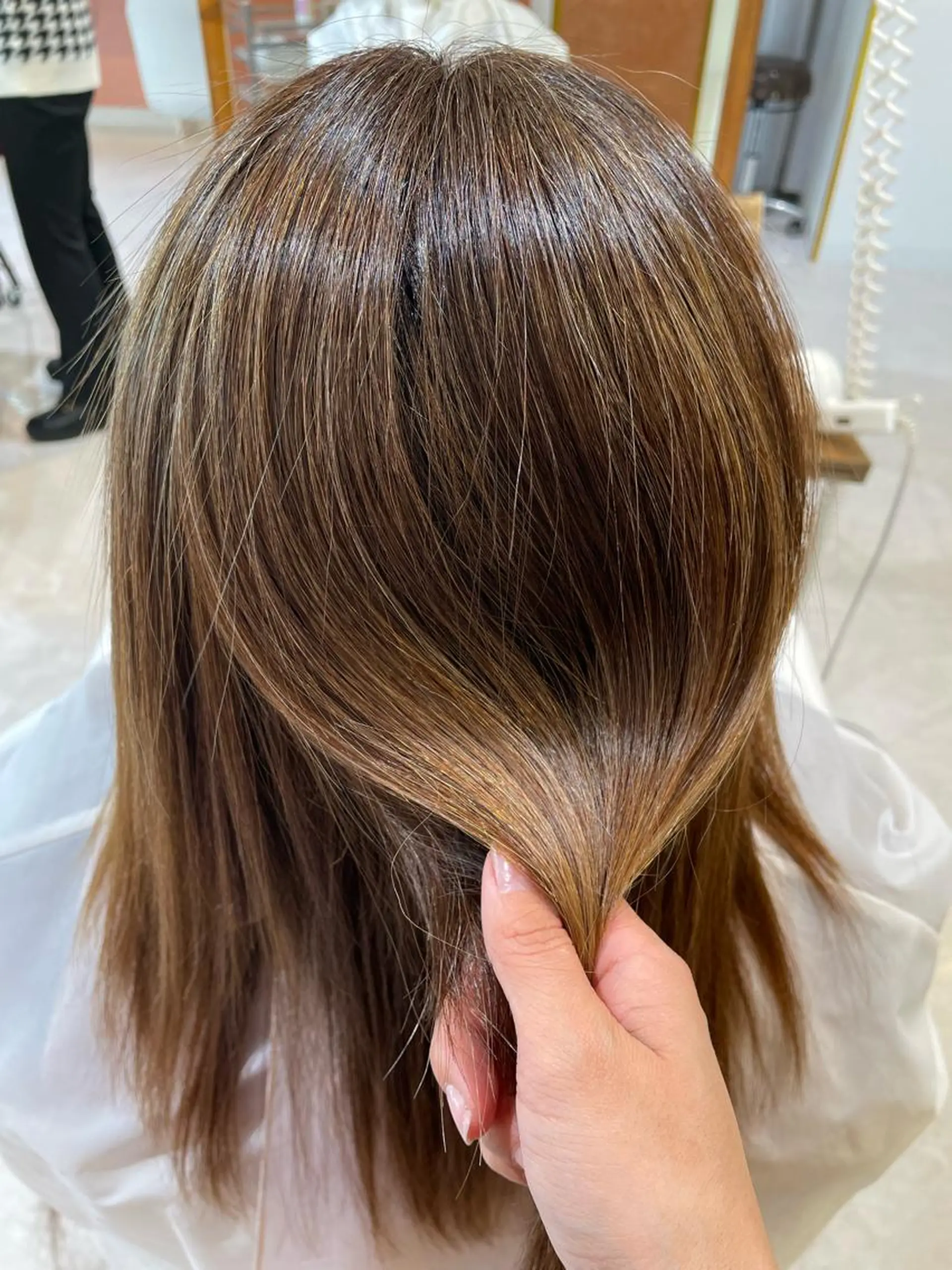 ミディアム 髪質改善 和田 真依のヘアスタイル